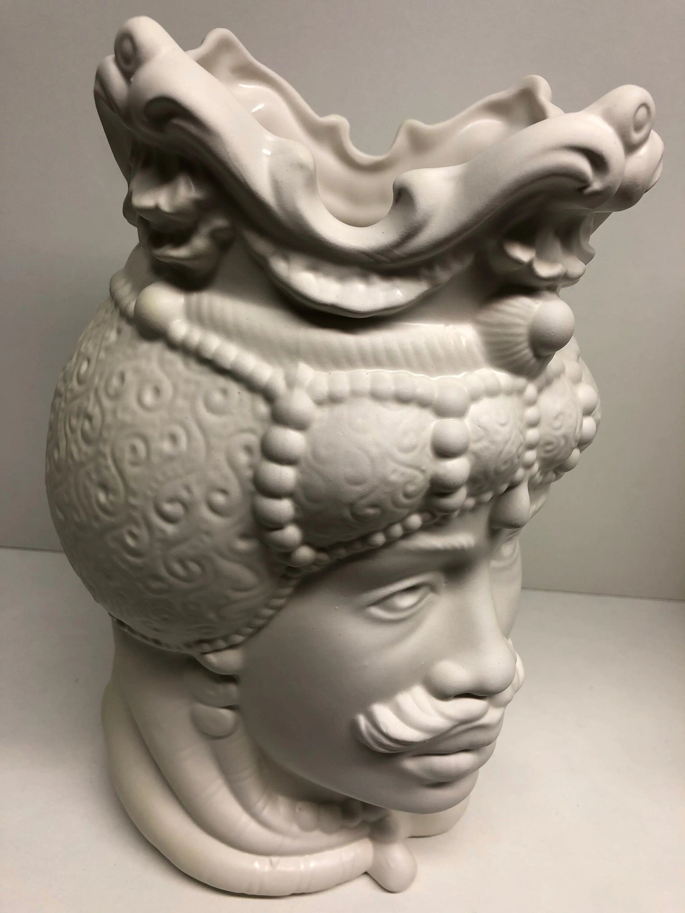 Teste di Moro Emiro Ceramica Caltagirone cm H.30 L.18 Artigianale Bianco Opaco DD CERAMICHE SICILIANE