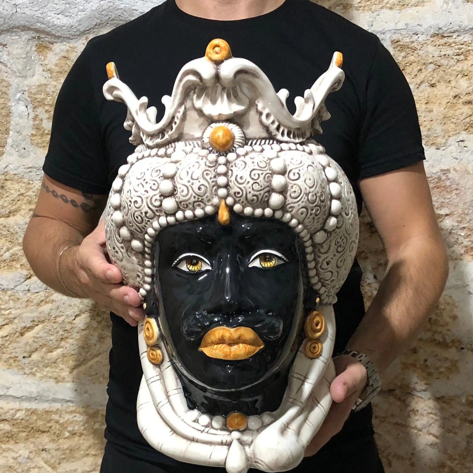 Teste di Moro Emiro Ceramica Caltagirone cm H.38 L.23 Artigianale Écru Sfere Arancio DD CERAMICHE SICILIANE