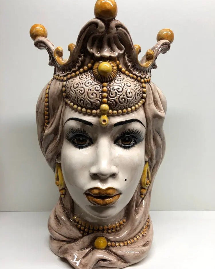 Teste di Moro Emiro Ceramica Caltagirone cm H.45 L.29 Artigianale Écru Sfere Giallo DD CERAMICHE SICILIANE