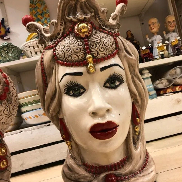 Teste di Moro Emiro Ceramica Caltagirone cm H.45 L.29 Artigianale Écru Oro Sfere Rosso DD CERAMICHE SICILIANE