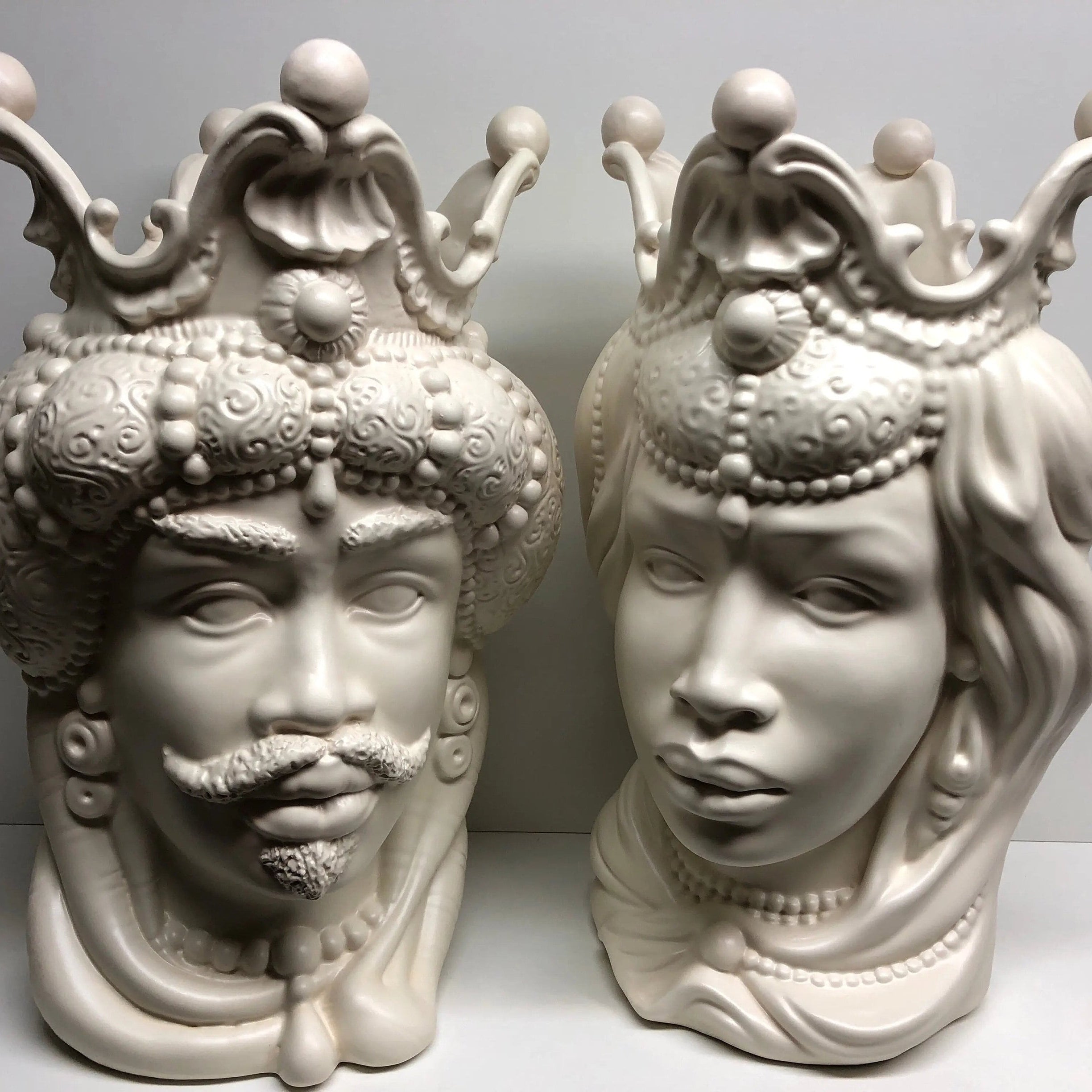 Teste di Moro Emiro Ceramica Caltagirone cm H.45 L.29 Artigianale Bianco Opaco DD CERAMICHE SICILIANE