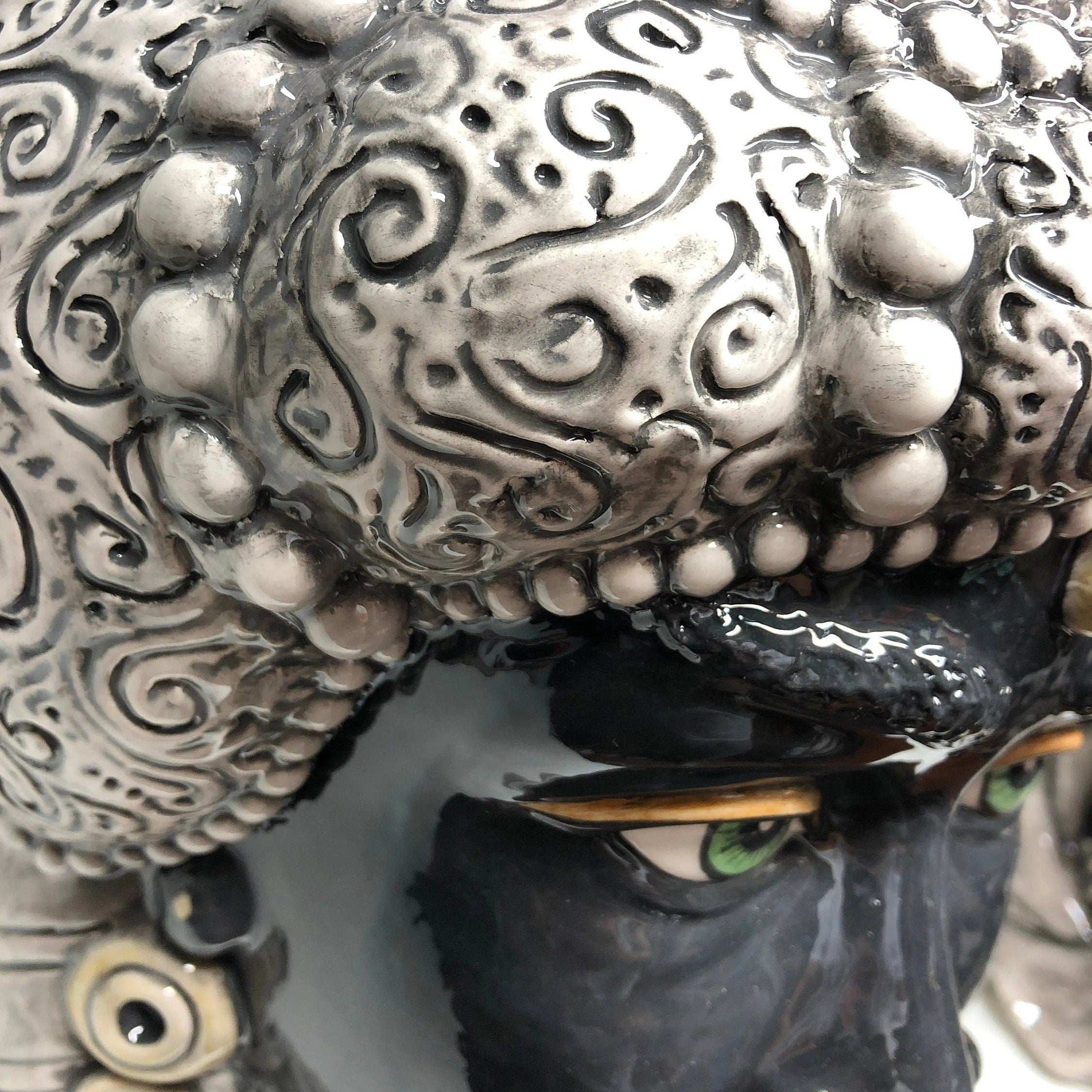 Teste di Moro Emiro Ceramica Caltagirone cm H.45 L.29 Artigianale Écru Sfere Nero DD CERAMICHE SICILIANE