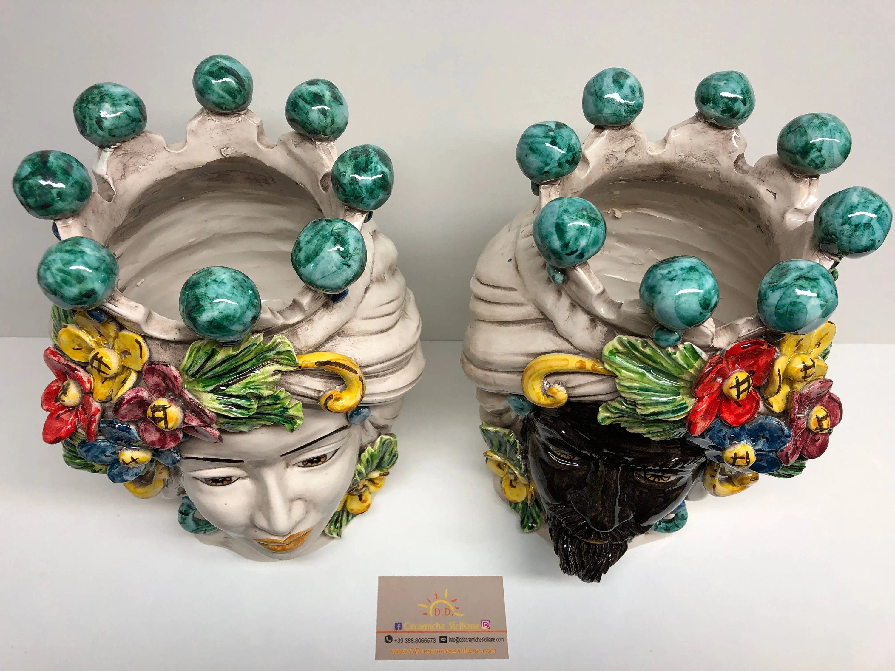 Teste di Moro Fiori Ceramica Caltagirone cm H.30 L.21 Artigianale Corona con Sfere Verde DD CERAMICHE SICILIANE