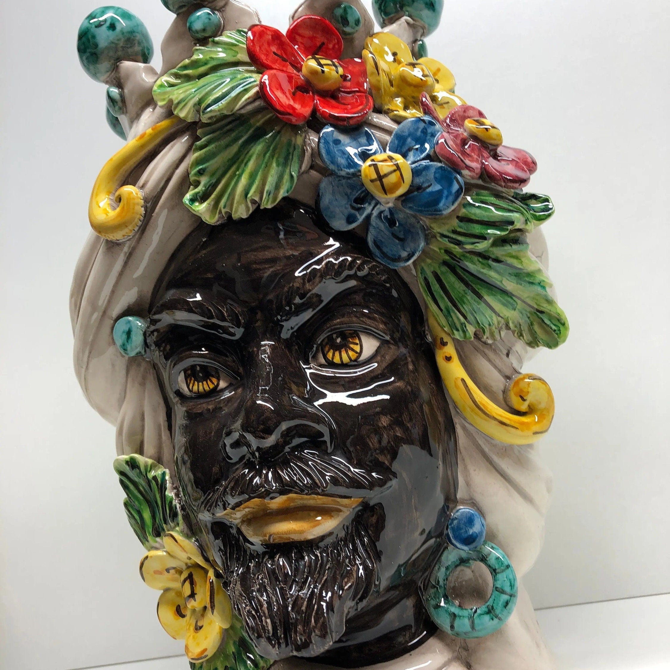 Teste di Moro Fiori Ceramica Caltagirone cm H.30 L.21 Artigianale Corona con Sfere Verde DD CERAMICHE SICILIANE