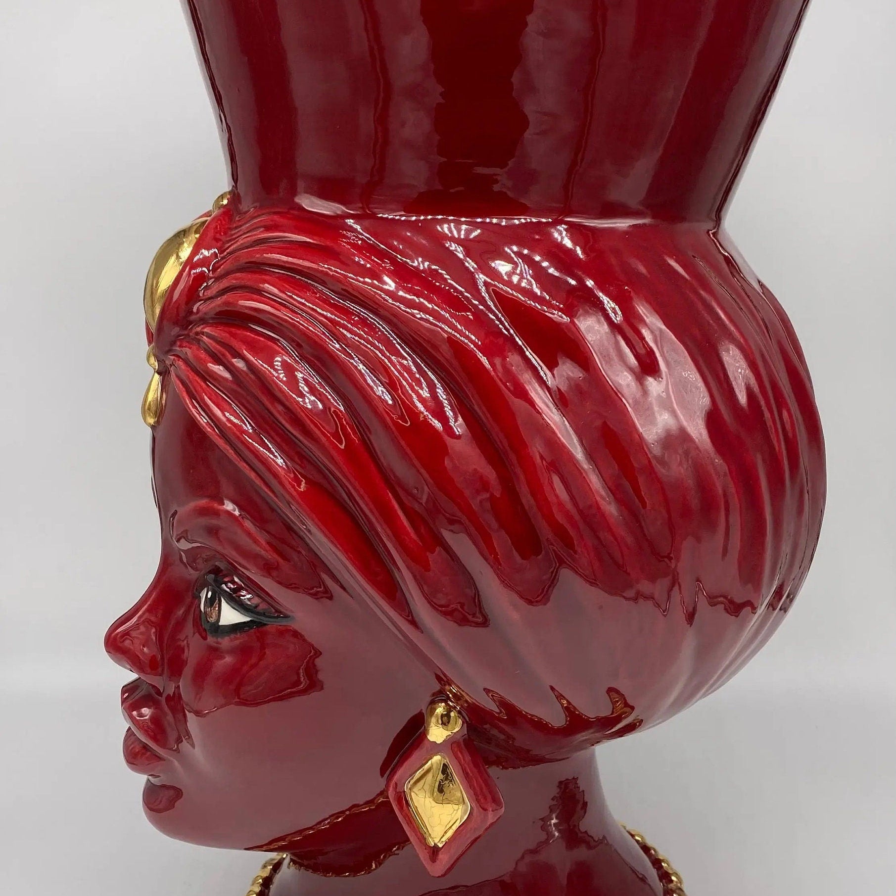 Teste di Moro Iris Ceramica Caltagirone cm H.40 L.23 Artigianale Bordeaux Oro Zecchino DD CERAMICHE SICILIANE