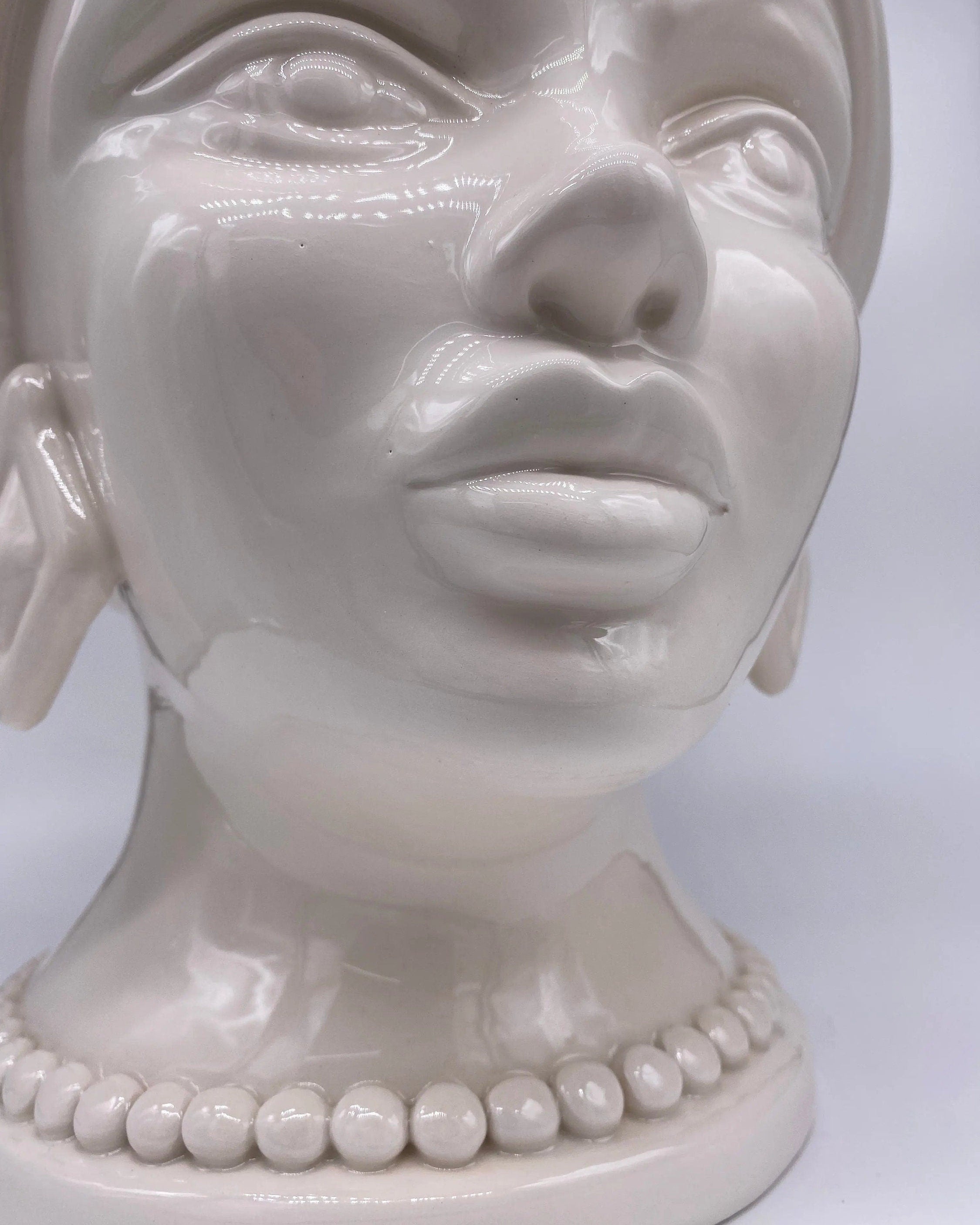 Teste di Moro Iris Ceramica Caltagirone cm H.40 L.23 Artigianale Bianco DD CERAMICHE SICILIANE