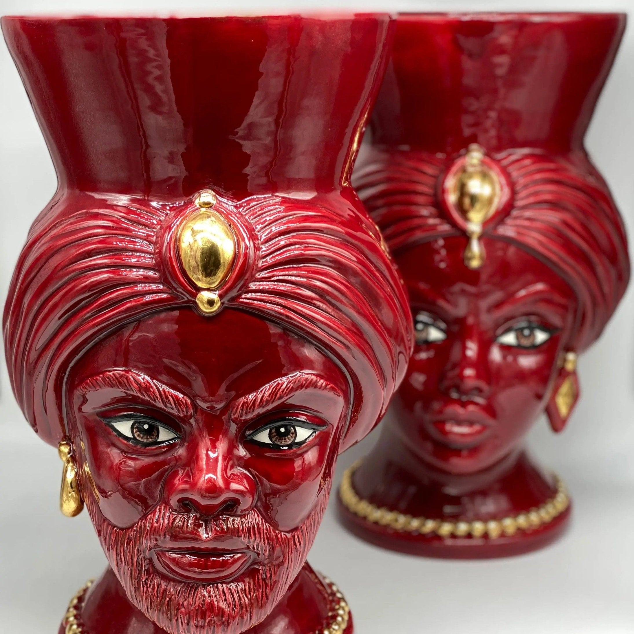 Teste di Moro Iris Ceramica Caltagirone cm H.40 L.23 Artigianale Bordeaux Oro Zecchino DD CERAMICHE SICILIANE