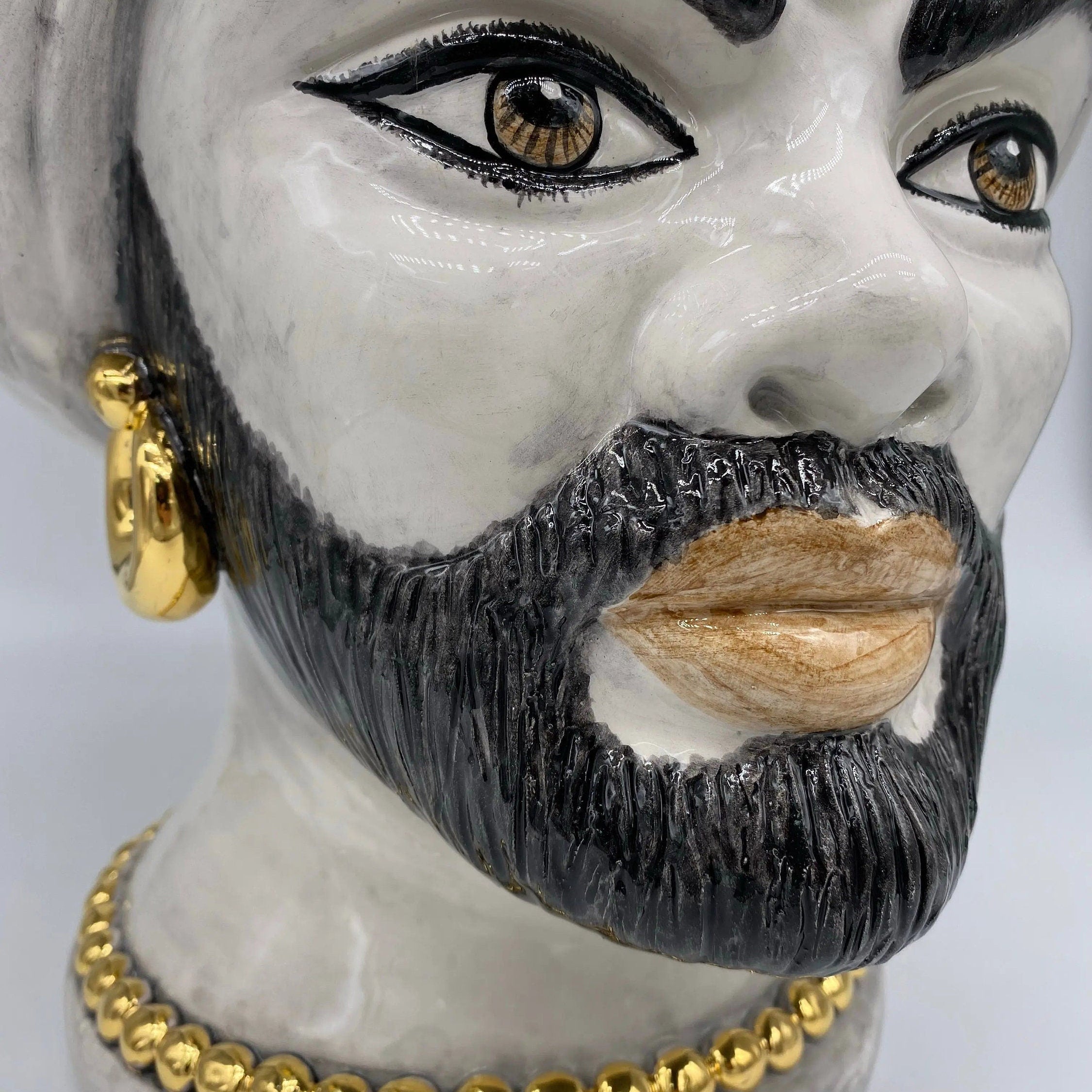 Teste di Moro Iris Ceramica Caltagirone cm H.40 L.23 Artigianale Ghiaccio Oro Zecchino DD CERAMICHE SICILIANE