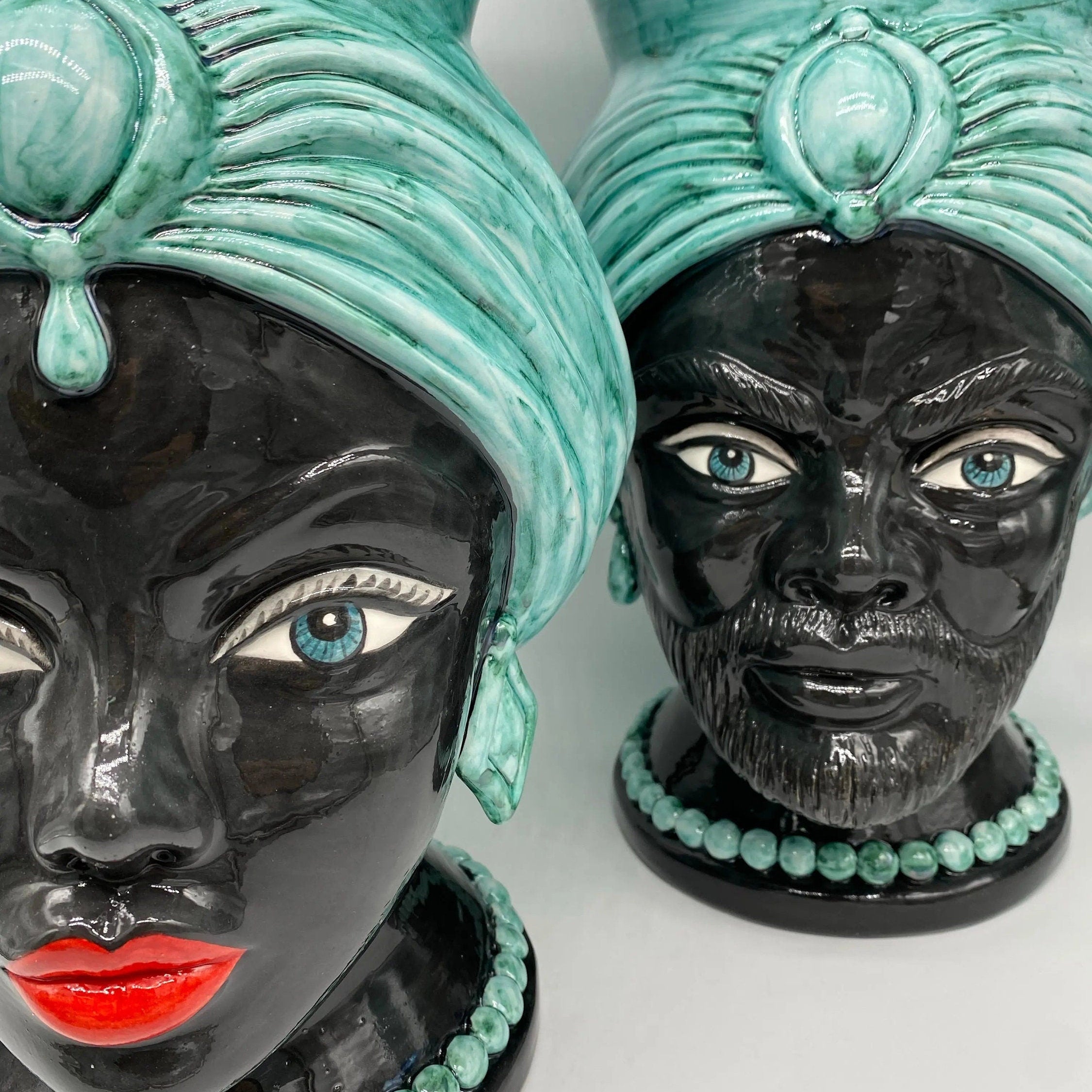 Teste di Moro Iris Ceramica Caltagirone cm H.40 L.23 Artigianale Verde Nero DD CERAMICHE SICILIANE