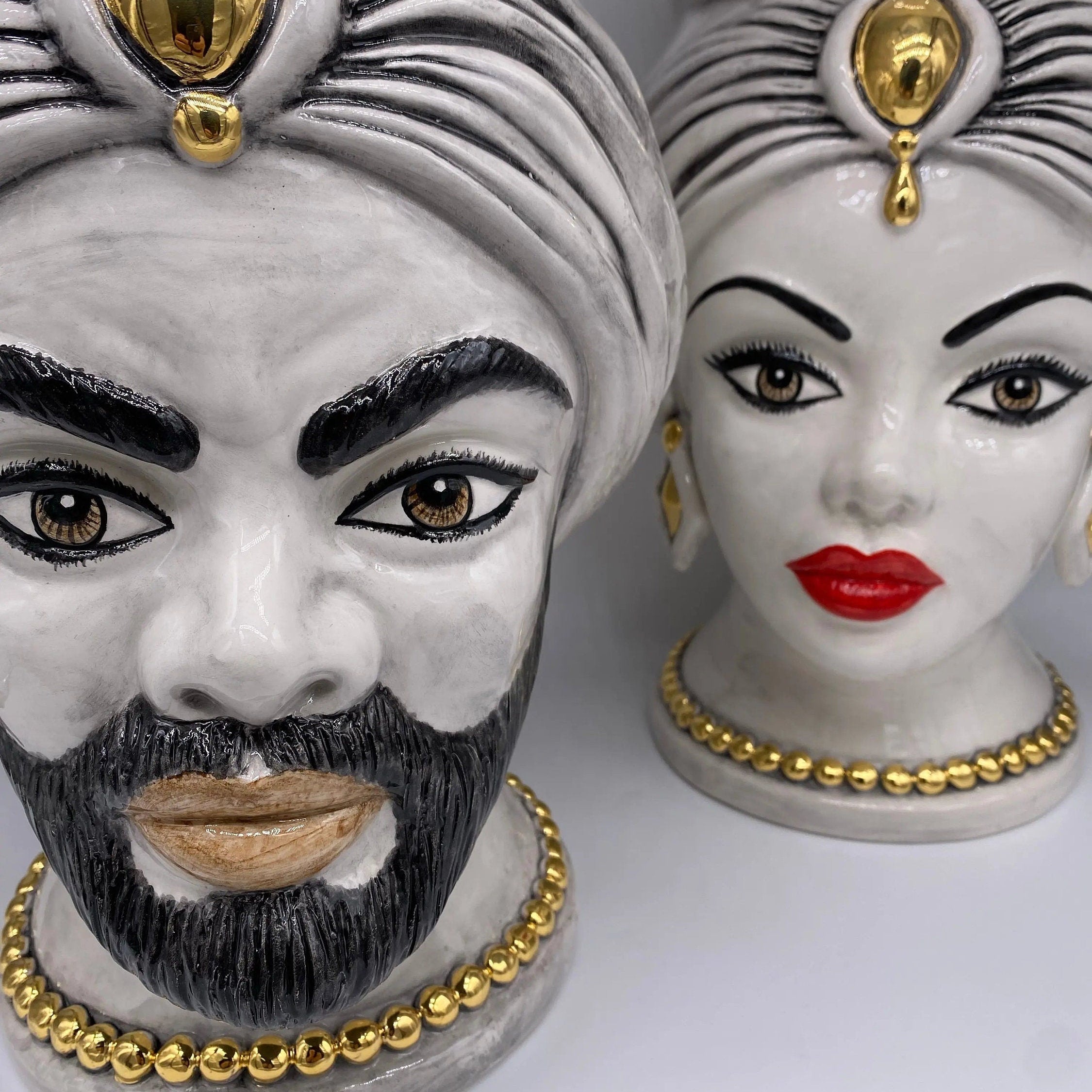 Teste di Moro Iris Ceramica Caltagirone cm H.40 L.23 Artigianale Ghiaccio Oro Zecchino DD CERAMICHE SICILIANE