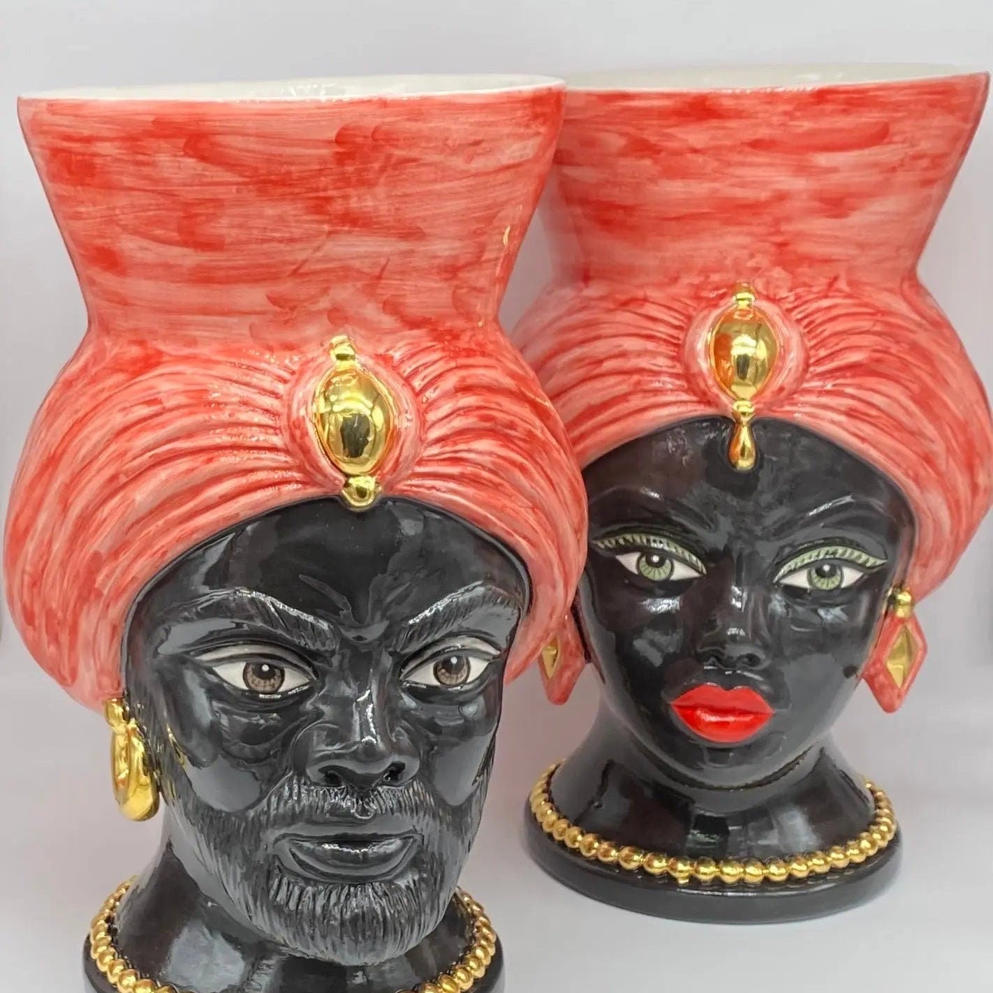 Teste di Moro Iris Ceramica Caltagirone cm H.40 L.23 Artigianale Rosso Oro Zecchino DD CERAMICHE SICILIANE