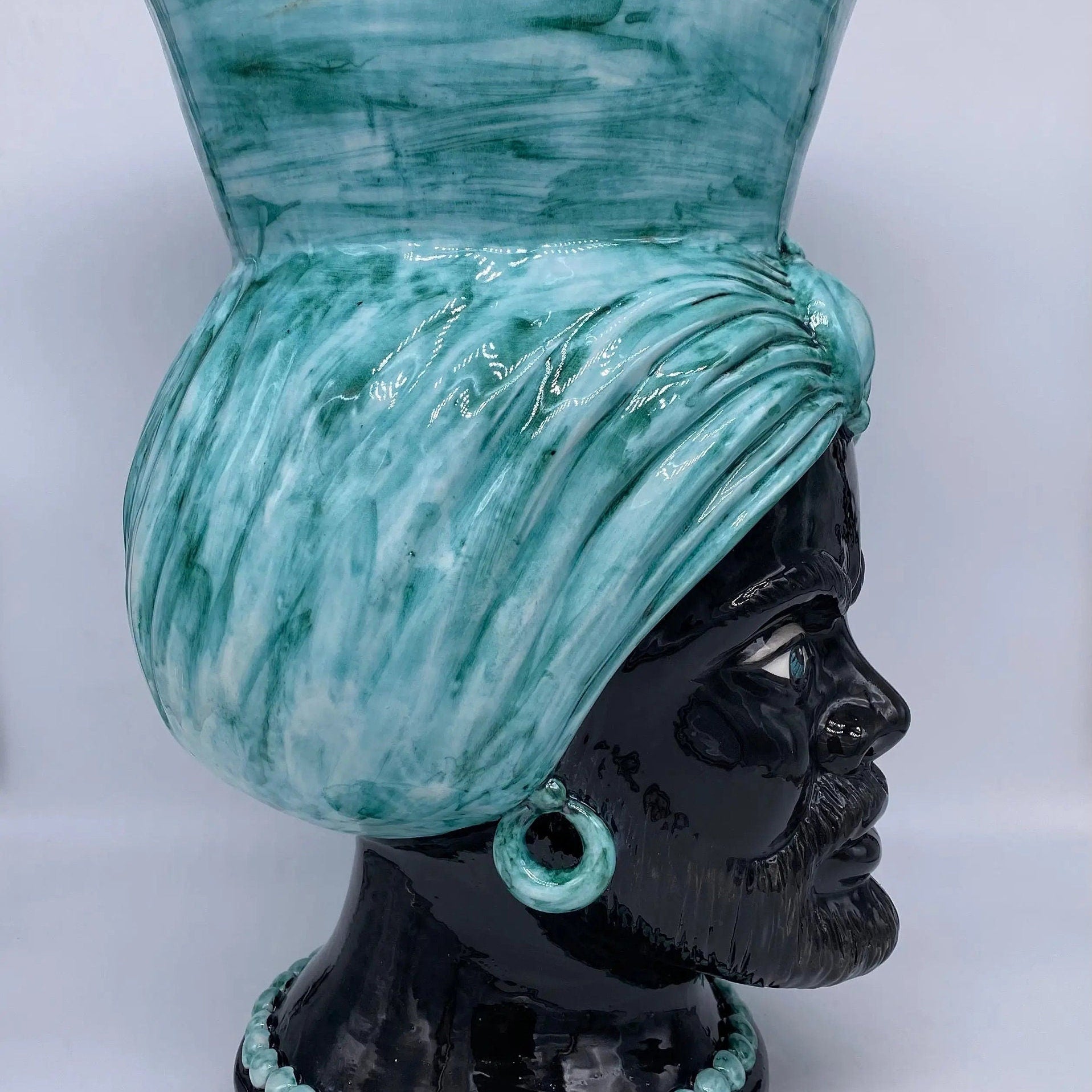 Teste di Moro Iris Ceramica Caltagirone cm H.40 L.23 Artigianale Verde Nero DD CERAMICHE SICILIANE