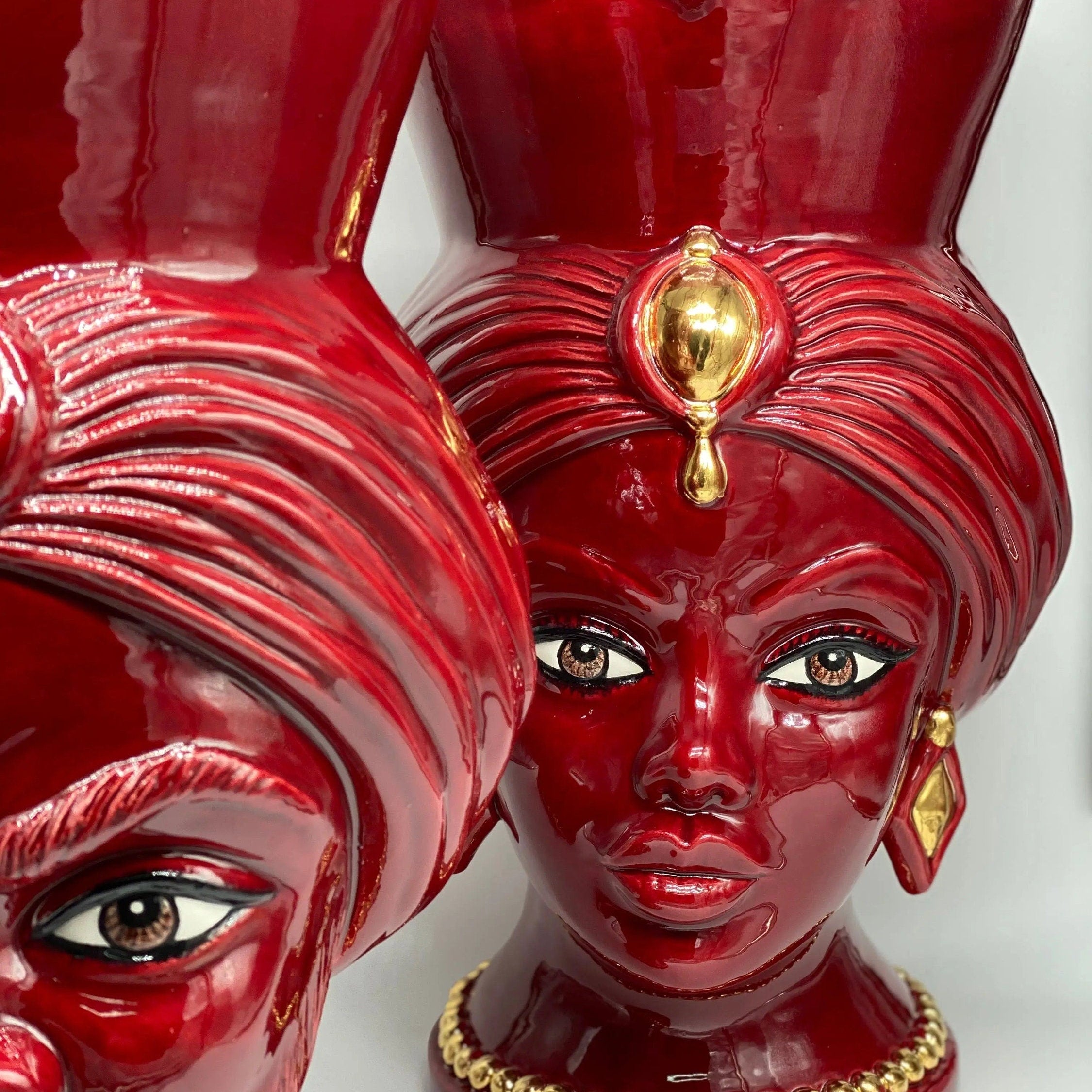 Teste di Moro Iris Ceramica Caltagirone cm H.40 L.23 Artigianale Bordeaux Oro Zecchino DD CERAMICHE SICILIANE