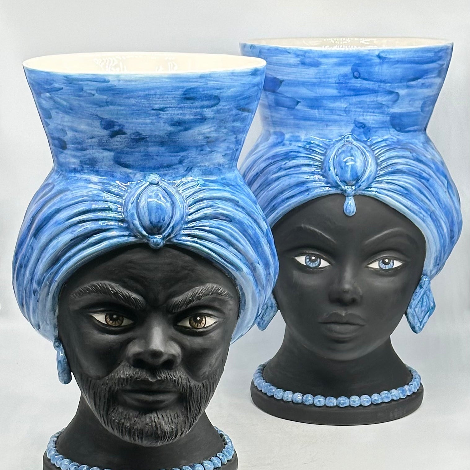 Teste di Moro Iris Ceramica Caltagirone cm H.40 L.23 Artigianale Blu Nero Opaco - TESTE DI MORO