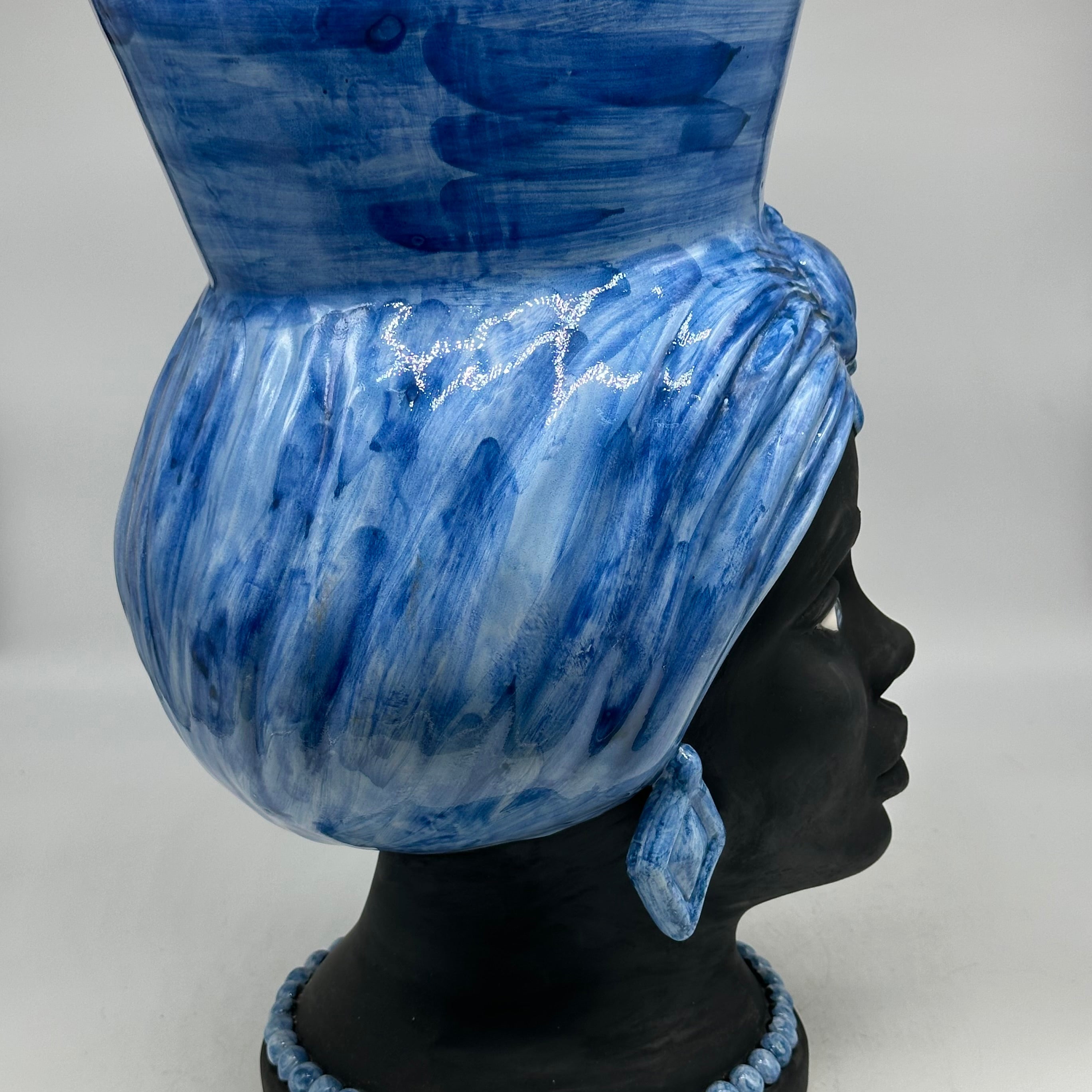 Teste di Moro Iris Ceramica Caltagirone cm H.40 L.23 Artigianale Blu Nero Opaco - TESTE DI MORO