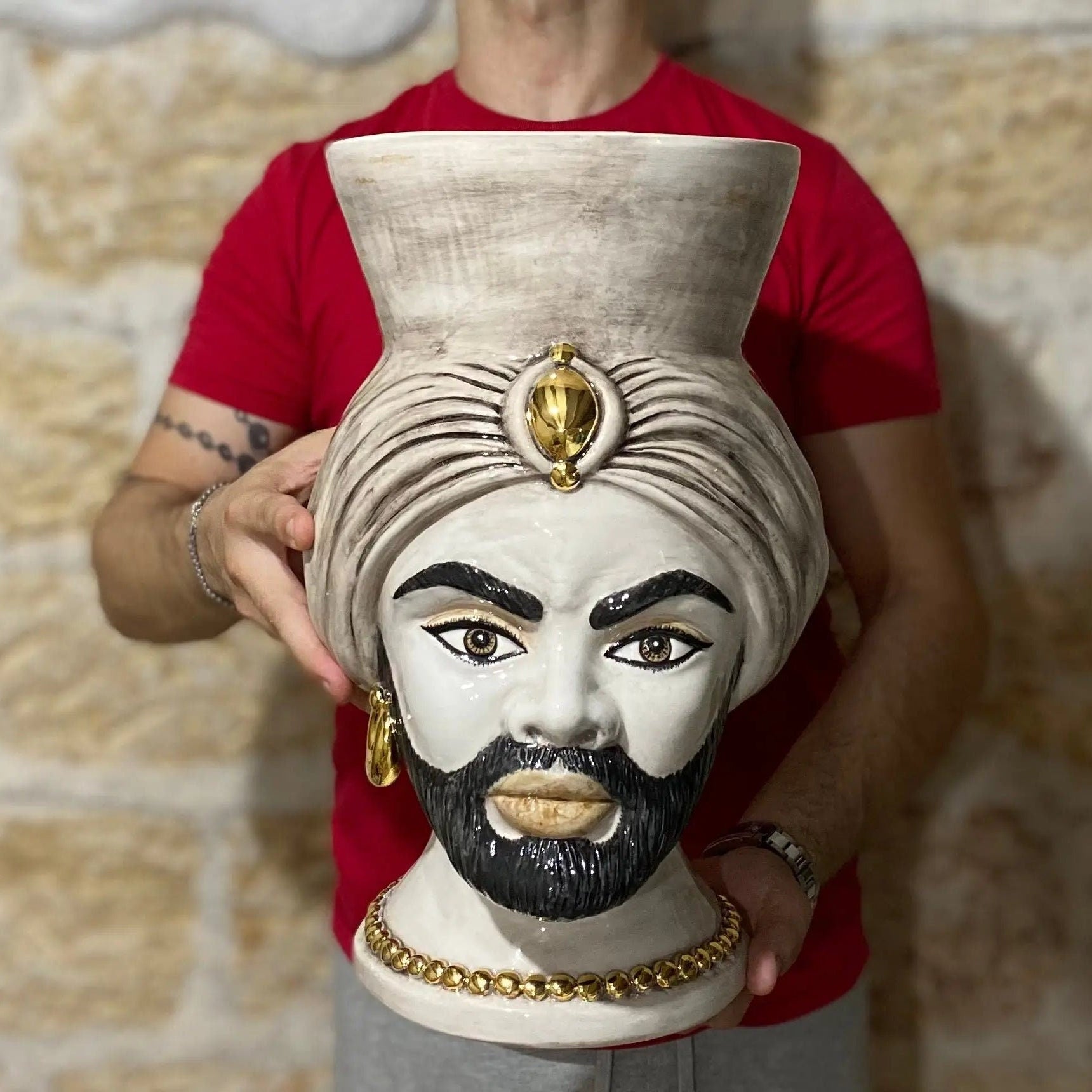 Teste di Moro Iris Ceramica Caltagirone cm H.40 L.23 Artigianale Écru Oro Zecchino DD CERAMICHE SICILIANE