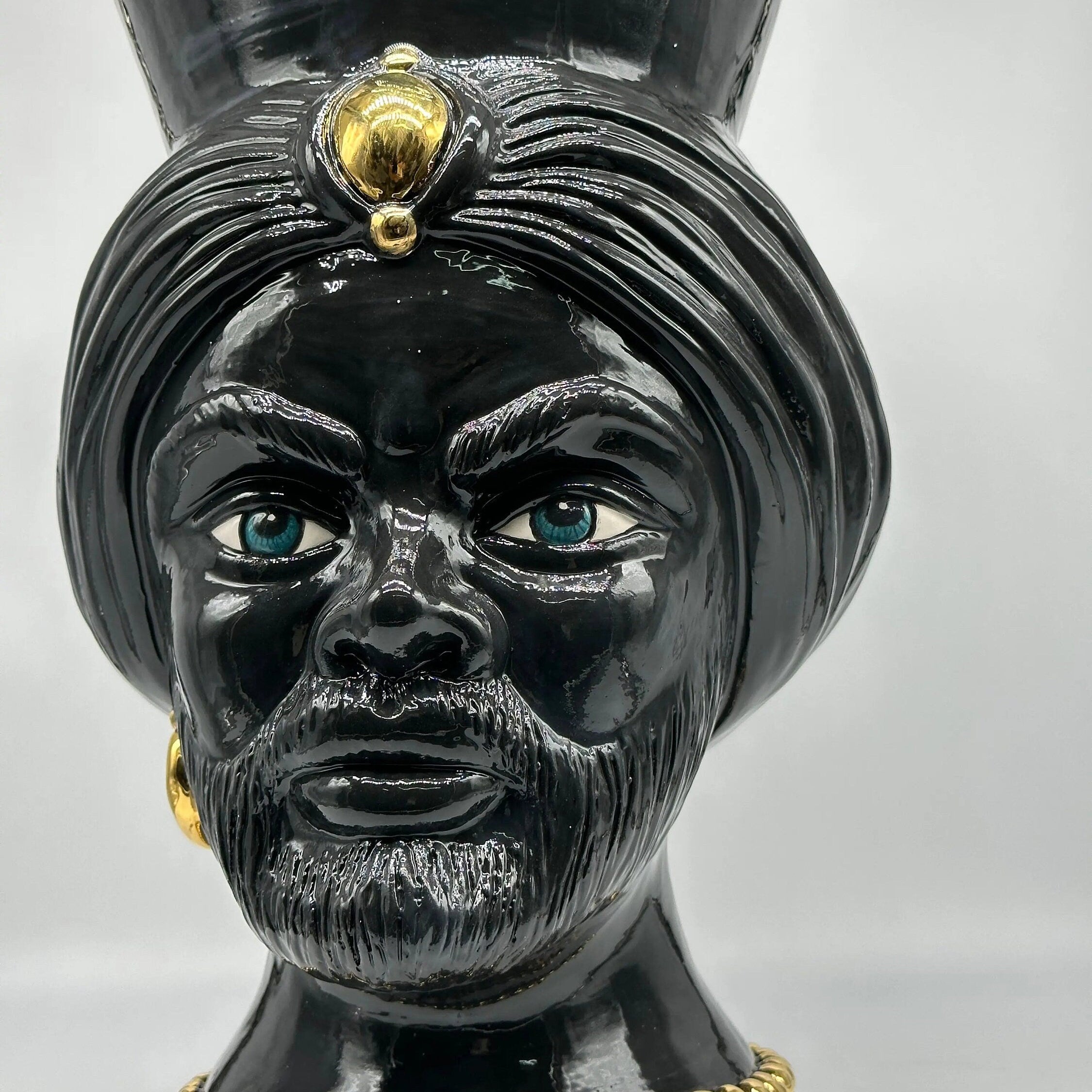 Teste di Moro Iris Ceramica Caltagirone cm H.40 L.23 Artigianale Nero Oro Zecchino DD CERAMICHE SICILIANE