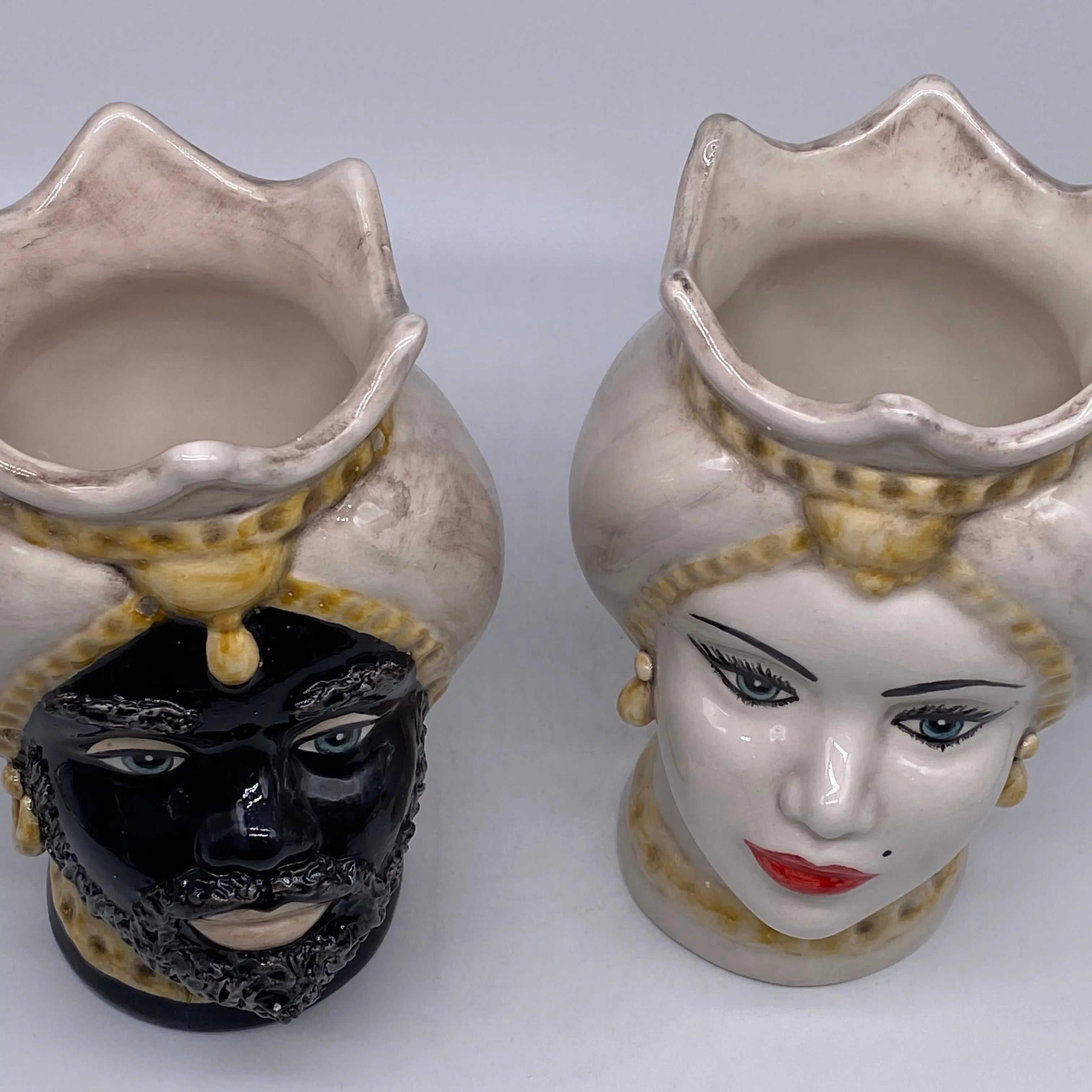 Teste di Moro Luis Ceramica Caltagirone cm H.22 L.15 Artigianale Turbante Liscio Écru Giallo DD CERAMICHE SICILIANE