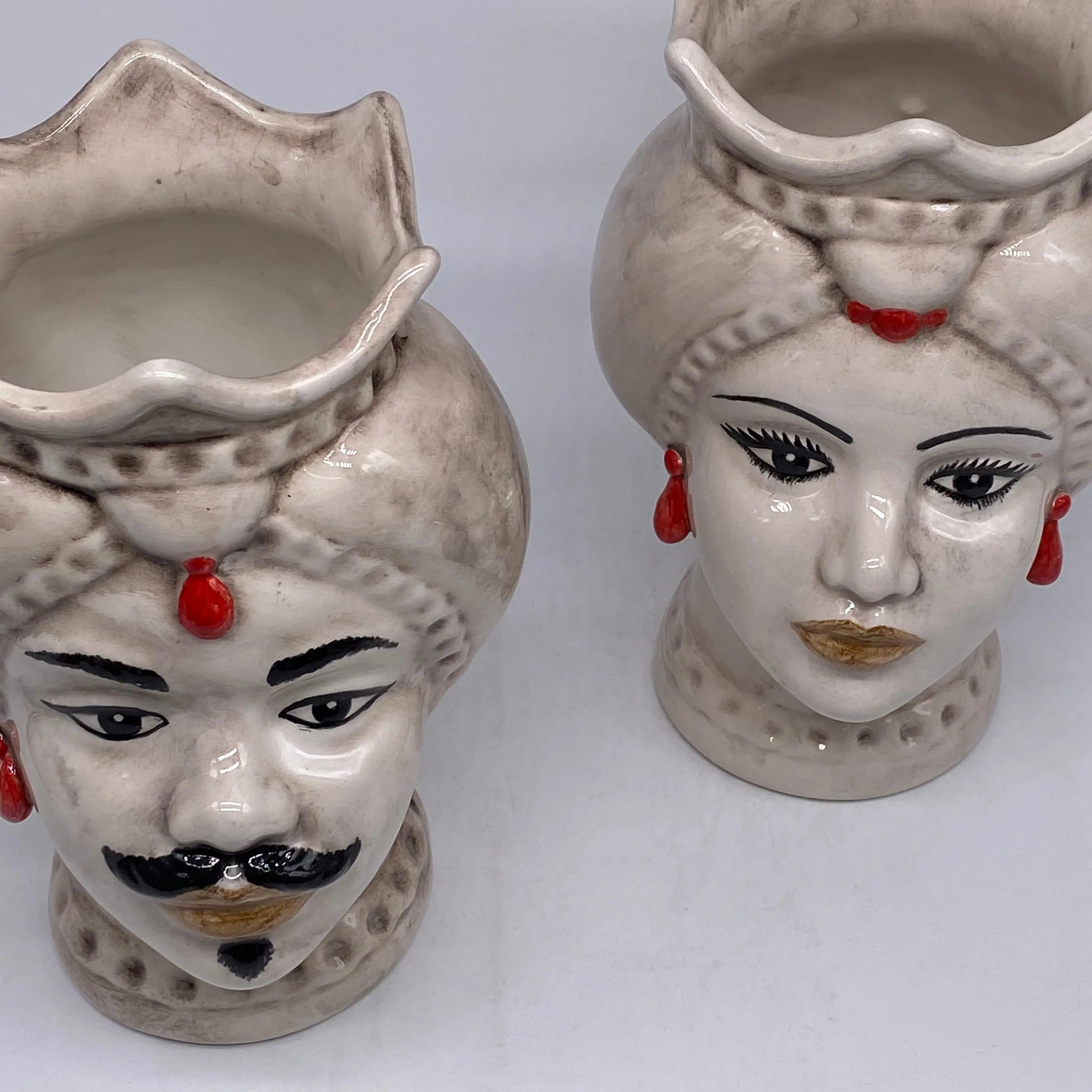 Teste di Moro Luis Ceramica Caltagirone cm H.22 L.15 Artigianale Turbante Liscio Écru DD CERAMICHE SICILIANE