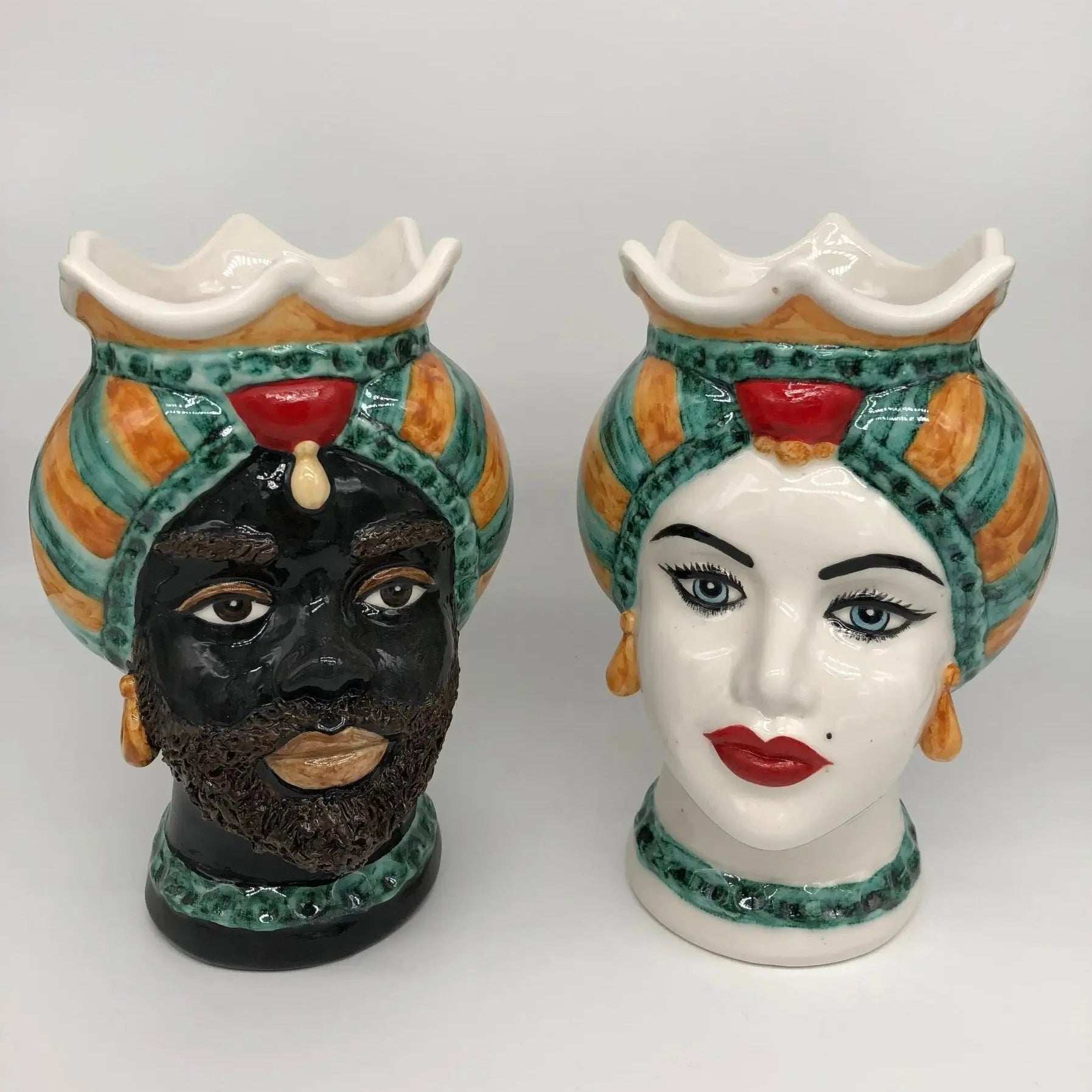 Teste di Moro Luis Ceramica Caltagirone cm H.22 L.15 Artigianale Turbante Liscio Verde Ocra Rosso - DD CERAMICHE SICILIANE