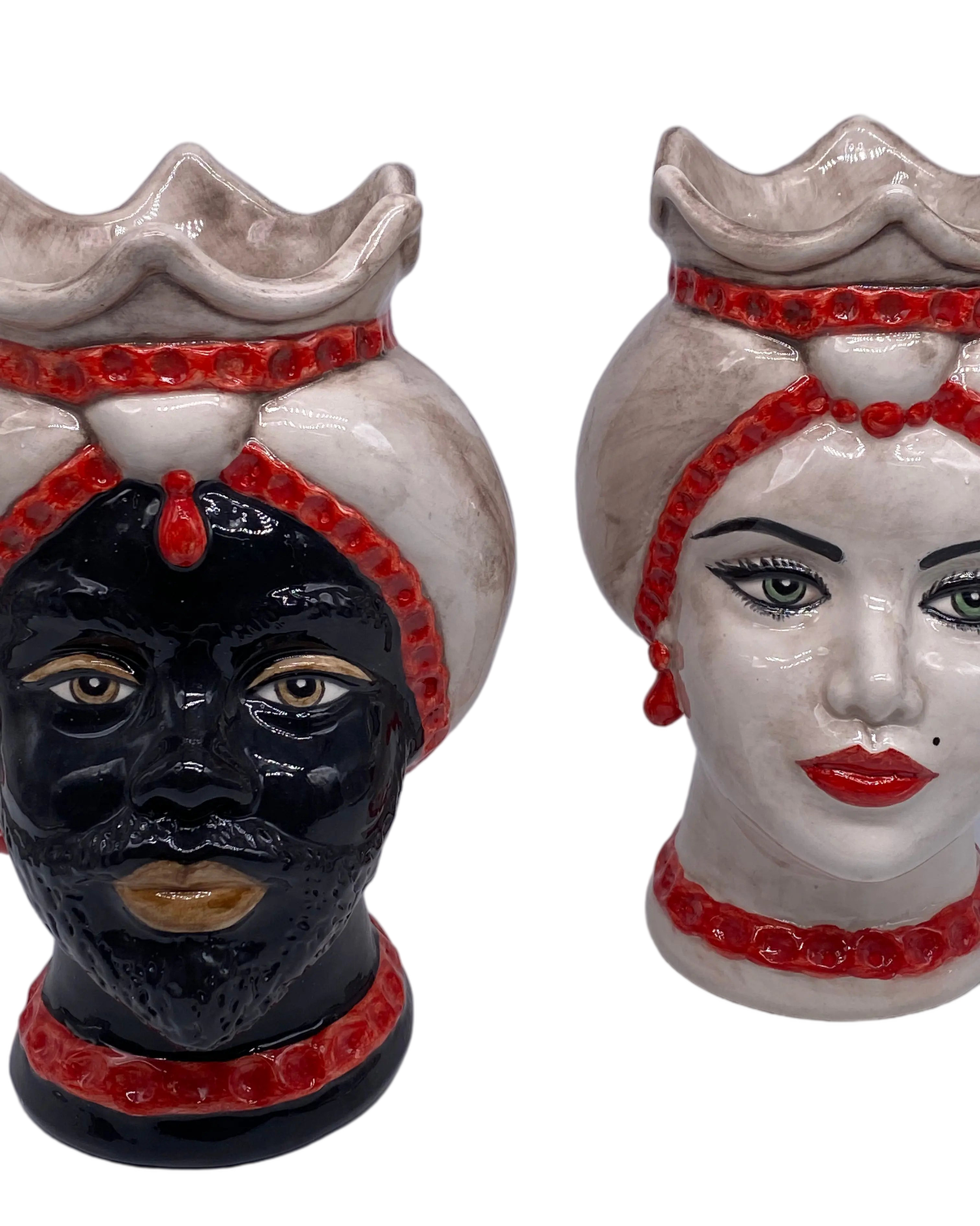 Teste di Moro Luis Ceramica Caltagirone cm H.22 L.15 Artigianale Turbante Liscio Écru Rosso DD CERAMICHE SICILIANE