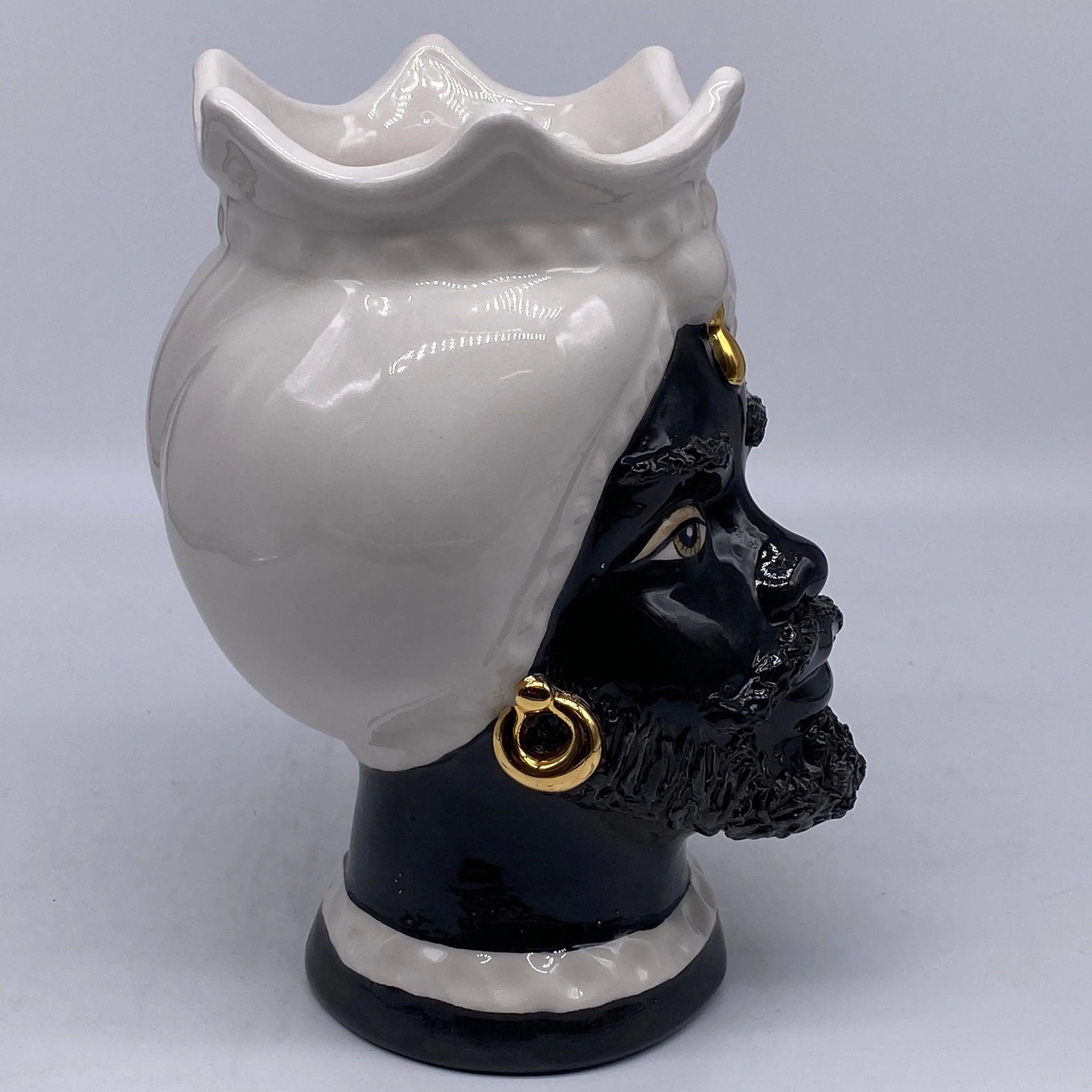 Teste di Moro Luis Ceramica Caltagirone cm H.22 L.15 Artigianale Turbante Liscio Bianco Nero Oro DD CERAMICHE SICILIANE
