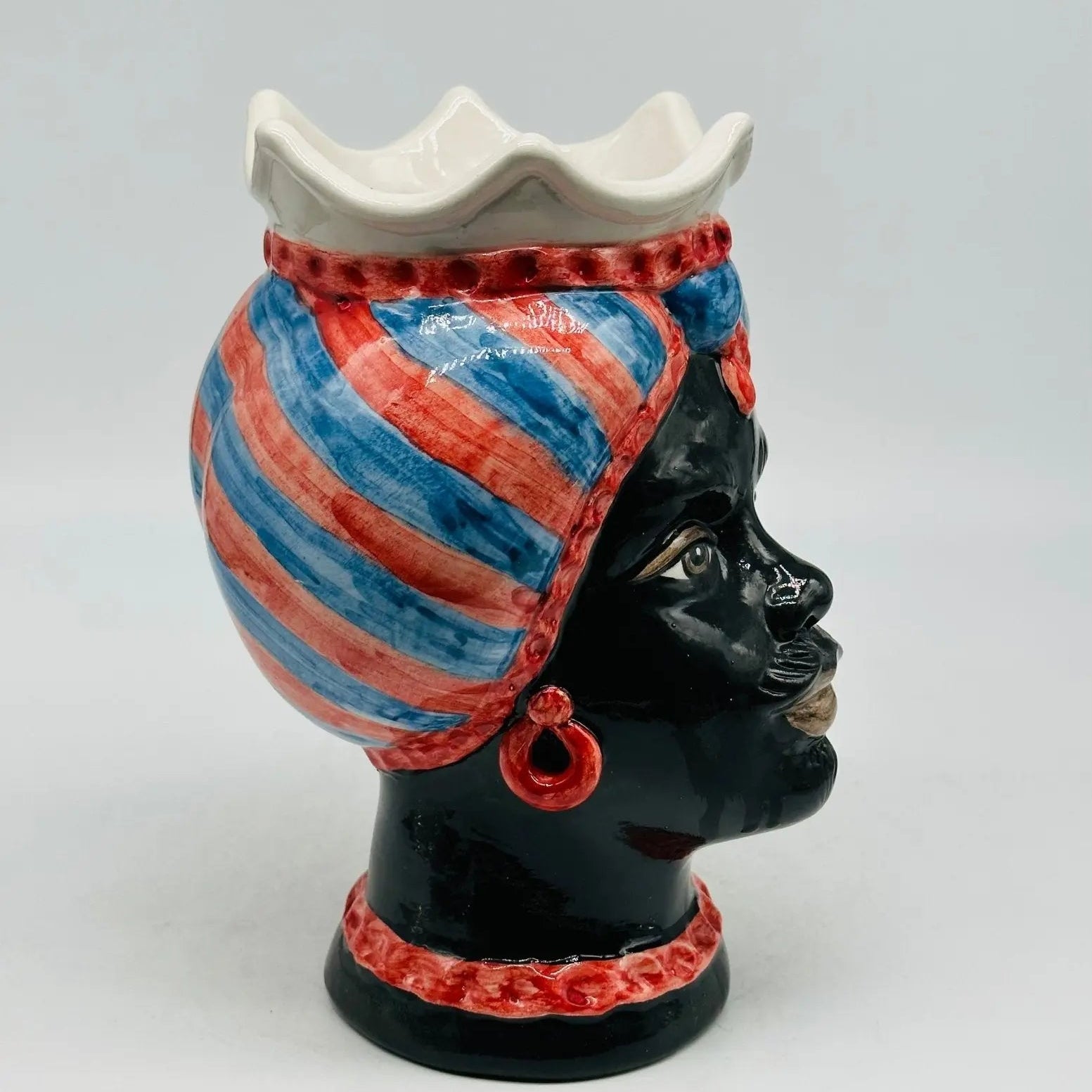 Teste di Moro Luis Ceramica Caltagirone cm H.22 L.15 Artigianale Turbante Striscie Rosso Blu - TESTA DI MORO