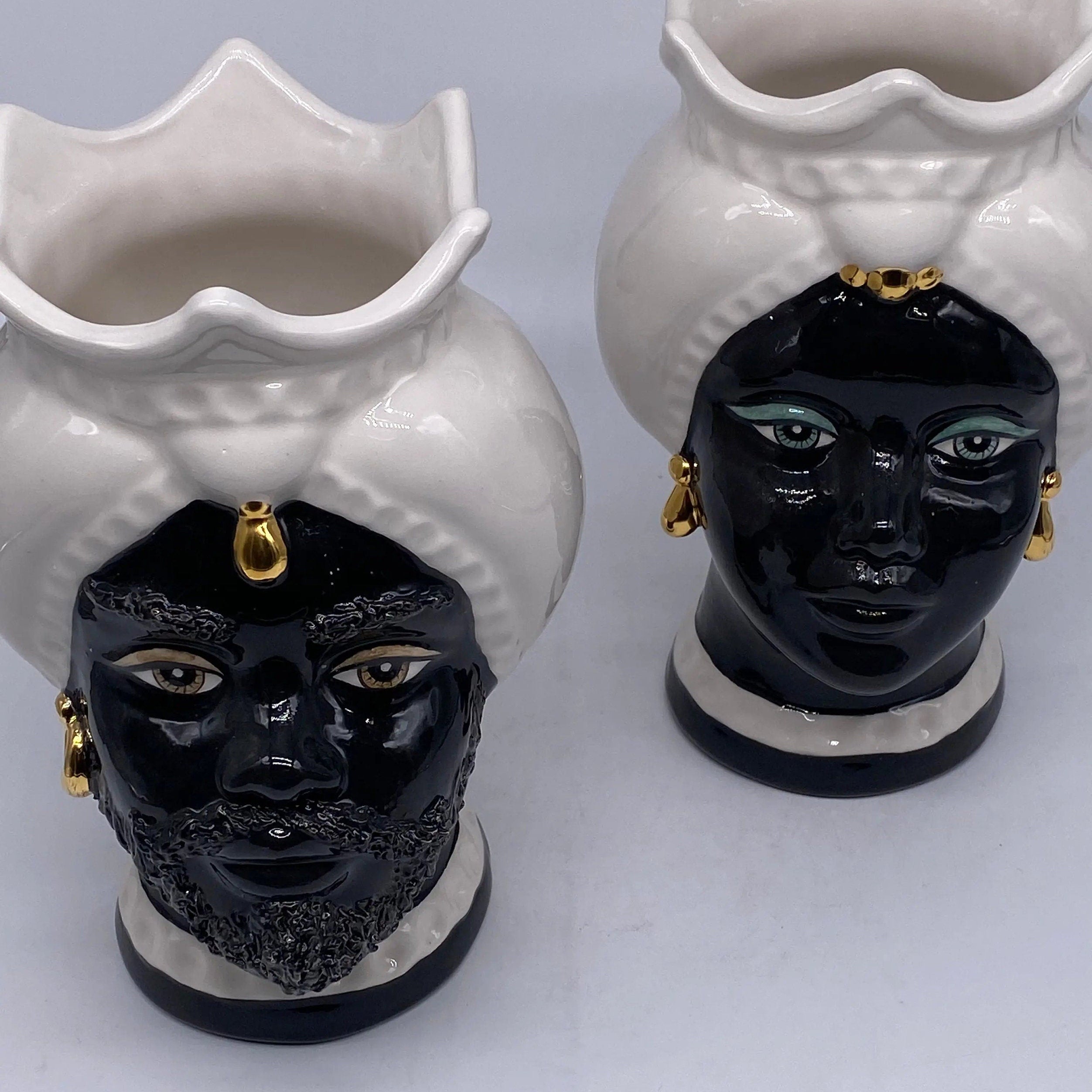 Teste di Moro Luis Ceramica Caltagirone cm H.22 L.15 Artigianale Turbante Liscio Bianco Nero Oro DD CERAMICHE SICILIANE