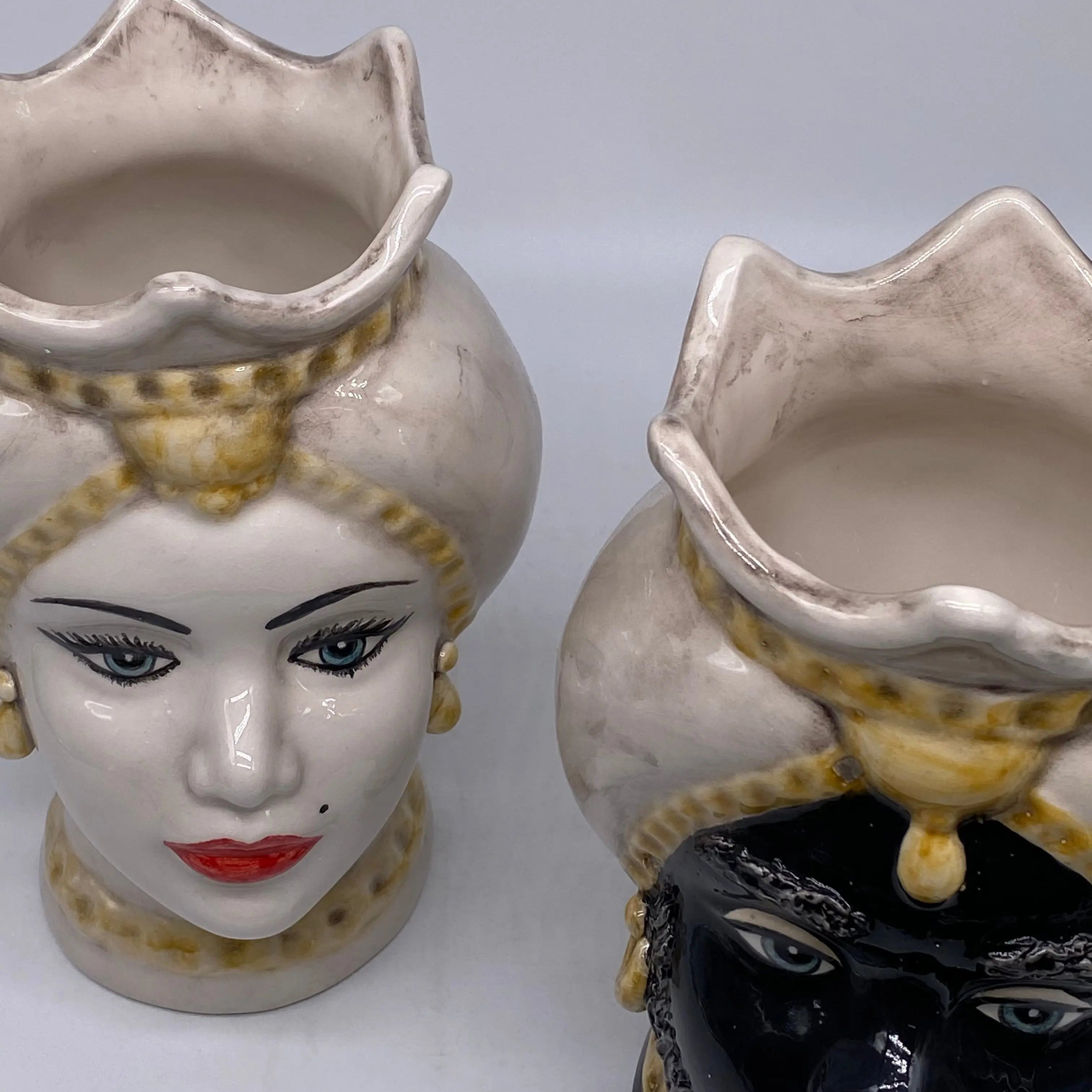 Teste di Moro Luis Ceramica Caltagirone cm H.22 L.15 Artigianale Turbante Liscio Écru Giallo DD CERAMICHE SICILIANE