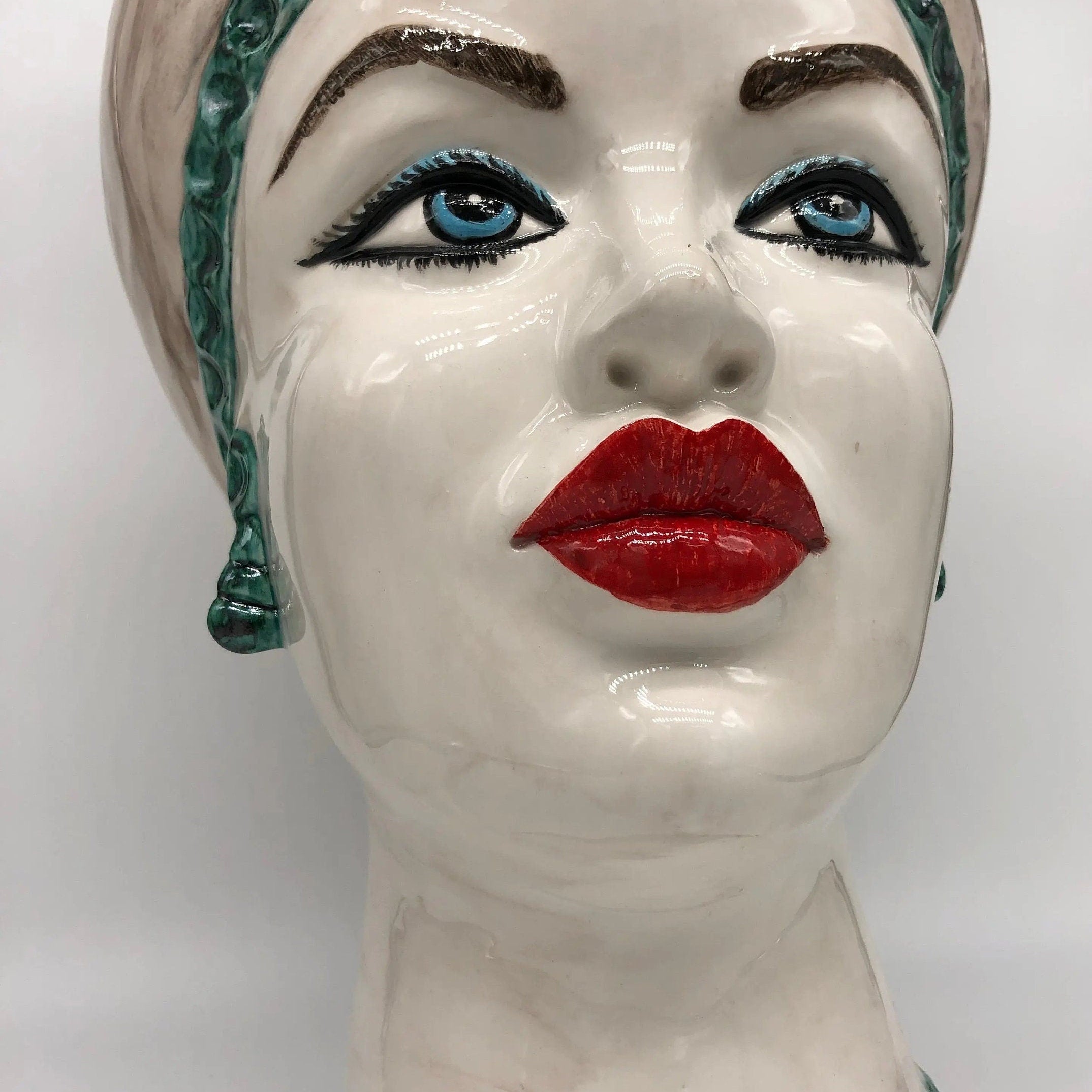 Teste di Moro Luis Ceramica Caltagirone cm H.44 L.23 Artigianale Turbante Liscio Écru Verde DD CERAMICHE SICILIANE