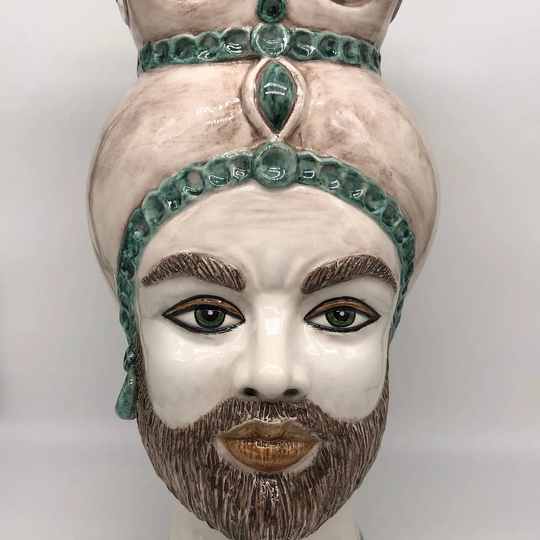 Teste di Moro Luis Ceramica Caltagirone cm H.44 L.23 Artigianale Turbante Liscio Écru Verde DD CERAMICHE SICILIANE