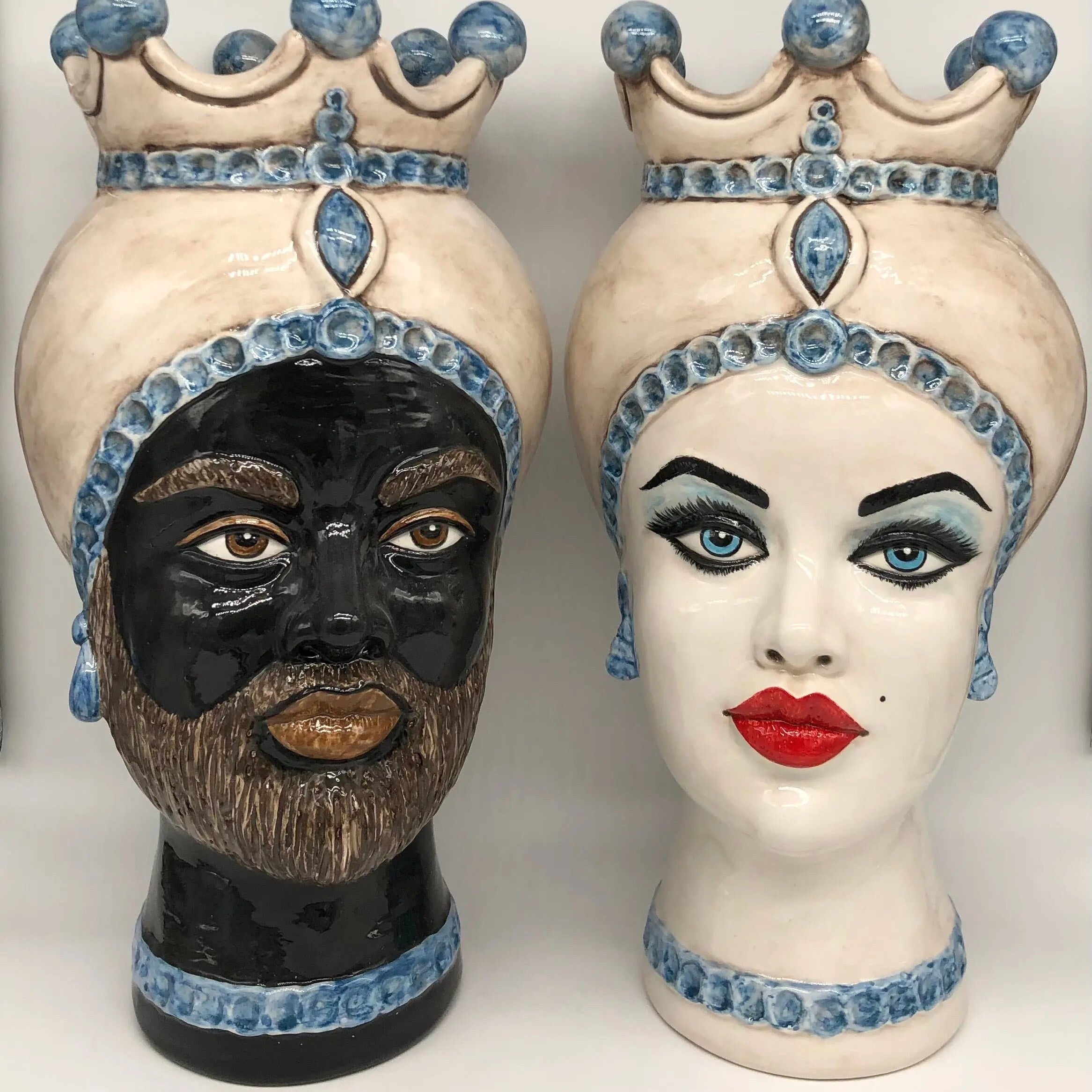 Teste di Moro Luis Ceramica Caltagirone cm H.44 L.23 Artigianale Turbante Liscio Écru Azzurro DD CERAMICHE SICILIANE