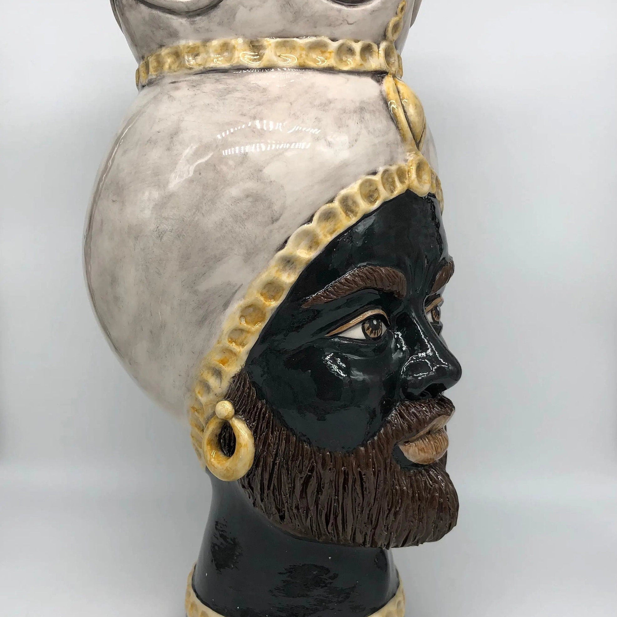 Teste di Moro Luis Ceramica Caltagirone cm H.44 L.23 Artigianale Turbante Liscio Écru Giallo DD CERAMICHE SICILIANE