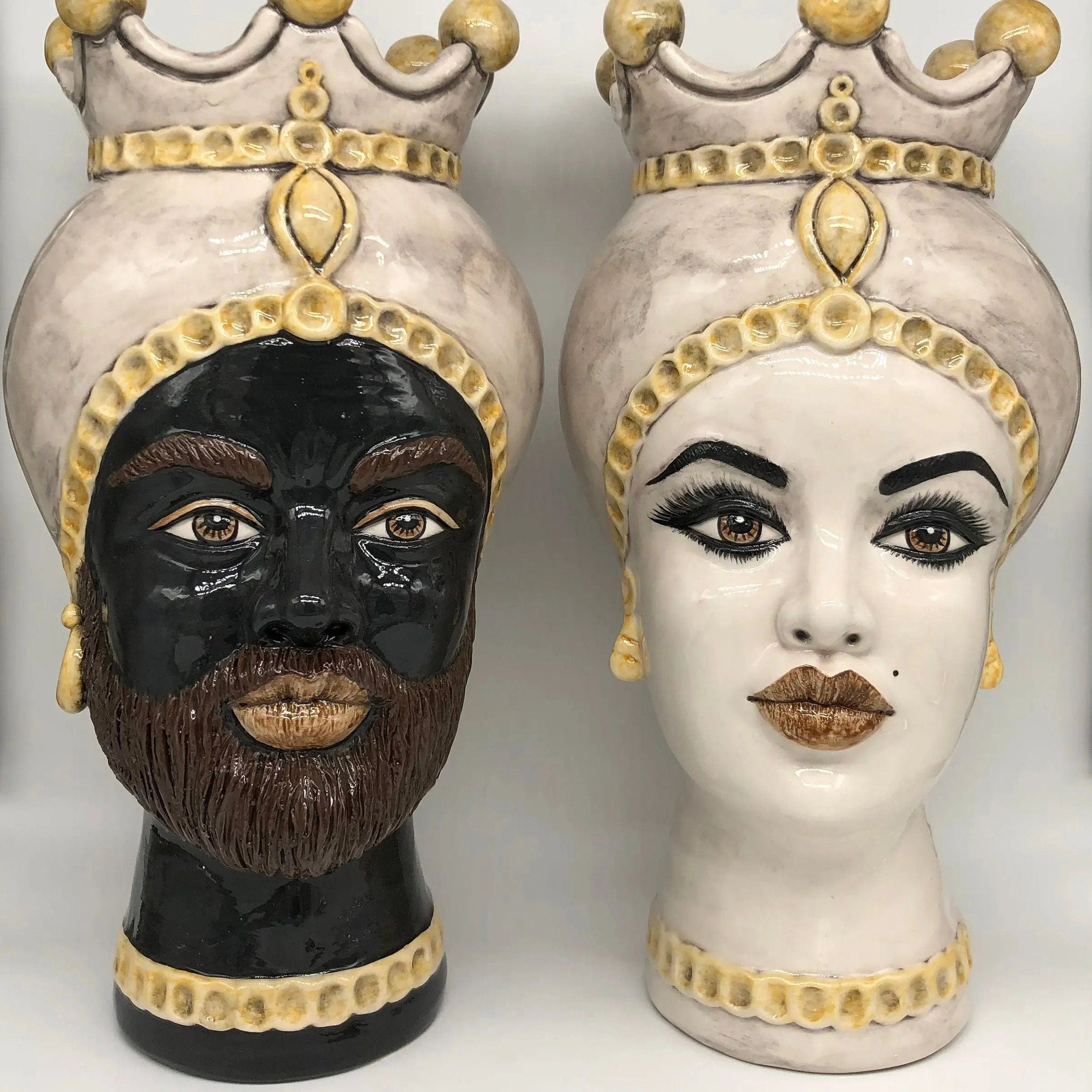 Teste di Moro Luis Ceramica Caltagirone cm H.44 L.23 Artigianale Turbante Liscio Écru Giallo DD CERAMICHE SICILIANE