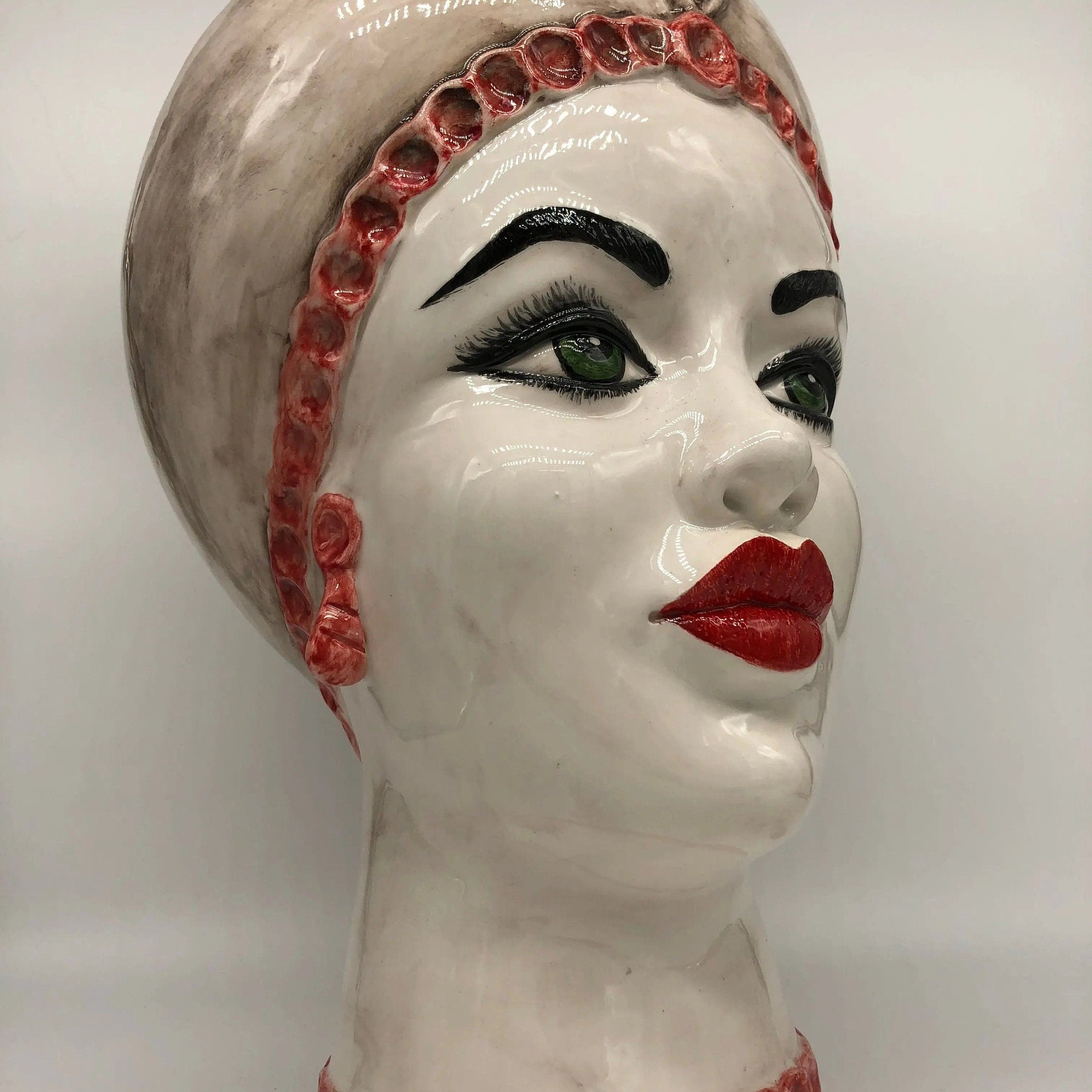 Teste di Moro Luis Ceramica Caltagirone cm H.44 L.23 Artigianale Turbante Liscio Écru Rosso DD CERAMICHE SICILIANE