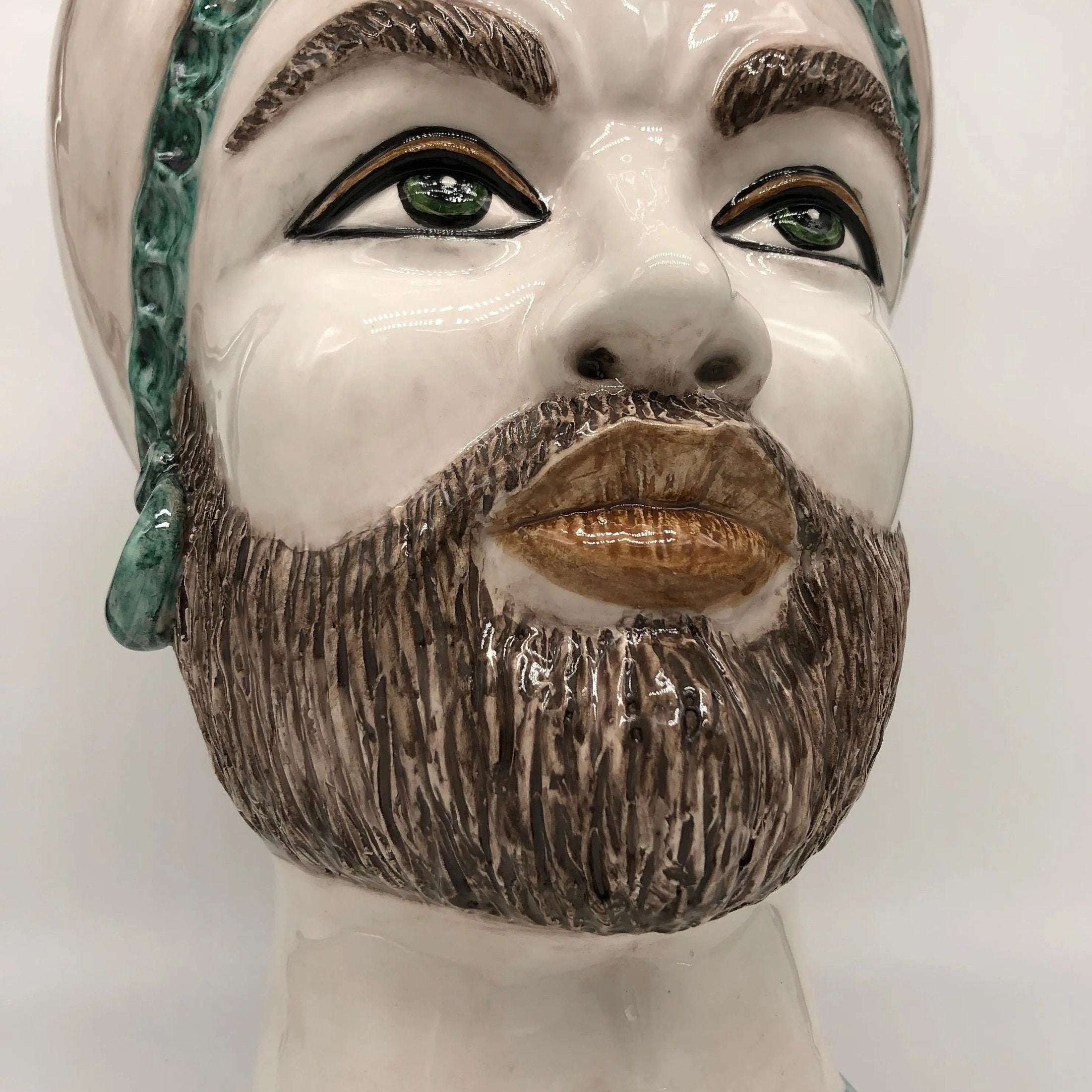 Teste di Moro Luis Ceramica Caltagirone cm H.44 L.23 Artigianale Turbante Liscio Écru Verde DD CERAMICHE SICILIANE