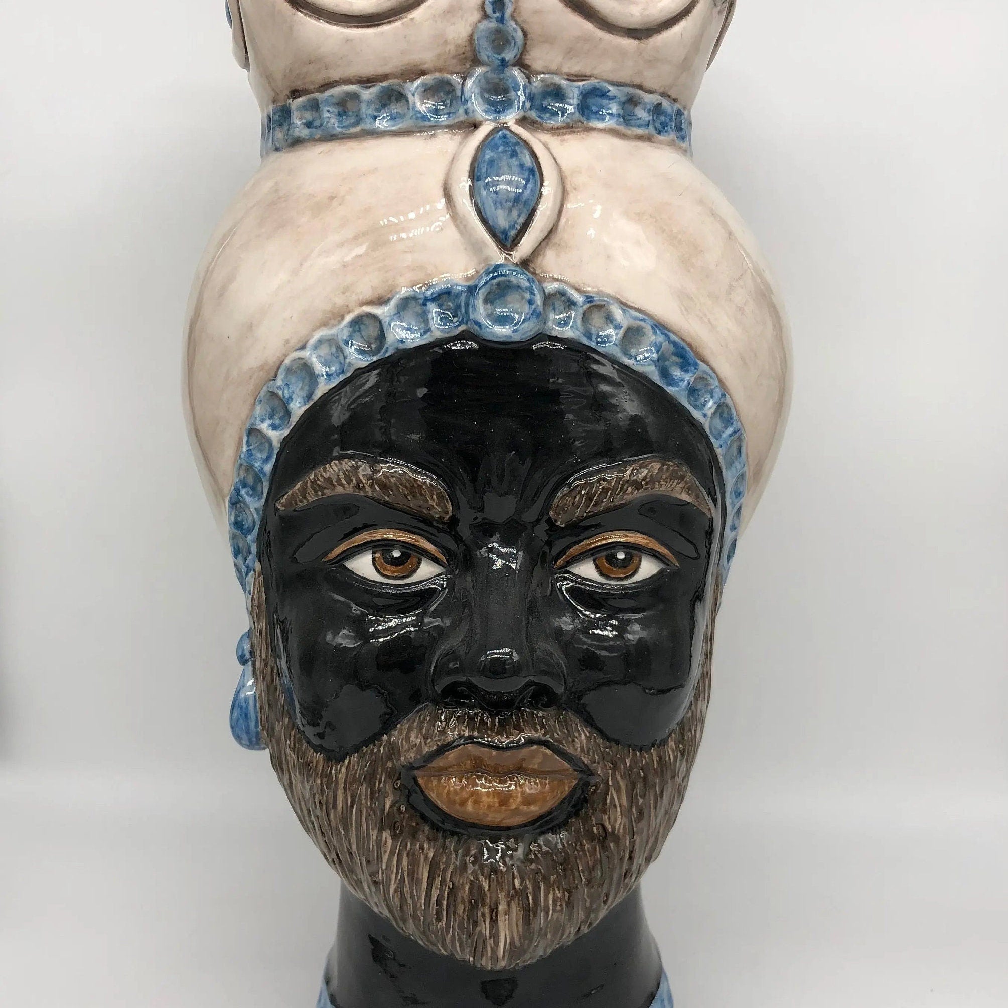 Teste di Moro Luis Ceramica Caltagirone cm H.44 L.23 Artigianale Turbante Liscio Écru Azzurro DD CERAMICHE SICILIANE