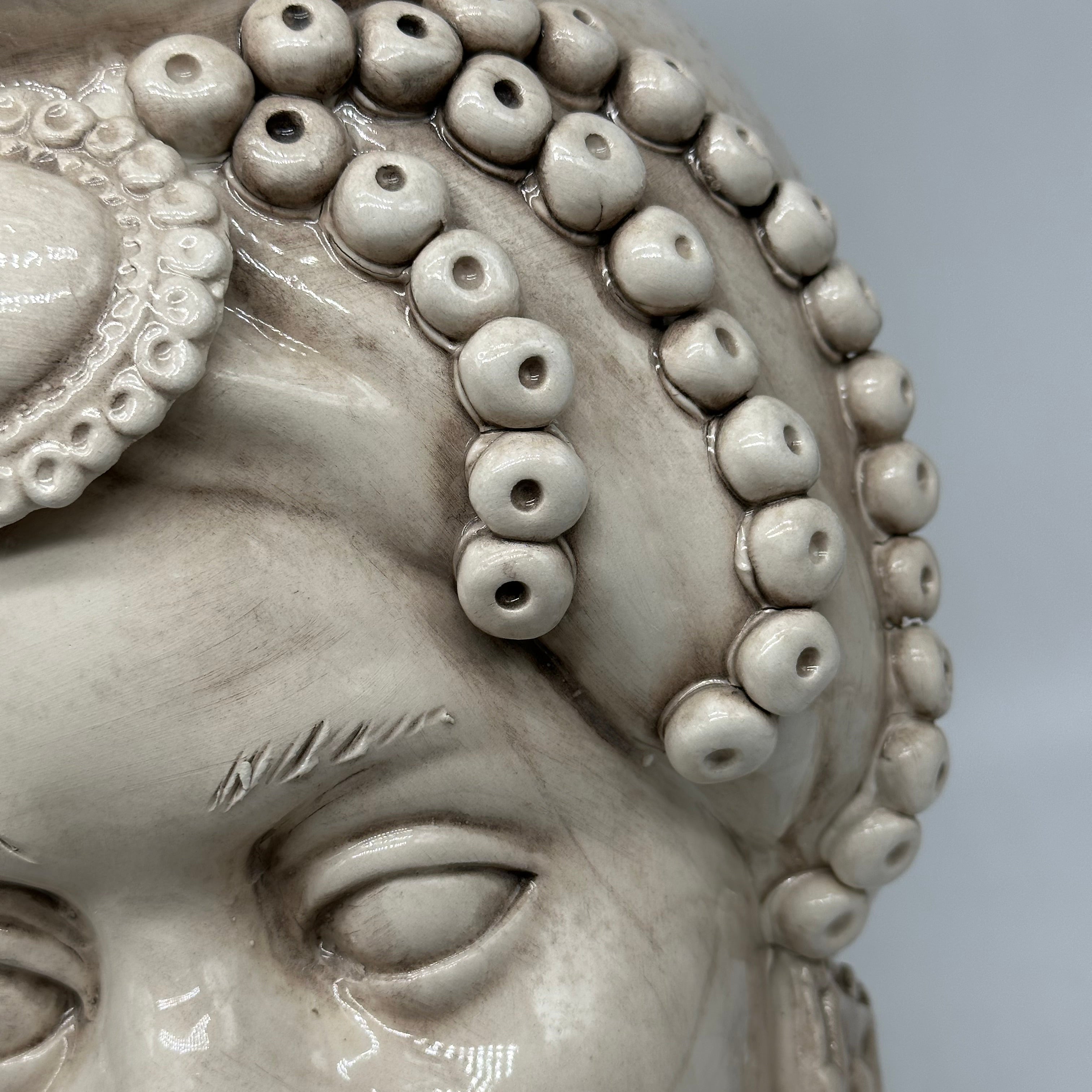 Teste di Moro Masai Ceramica Caltagirone cm H.38 L.21 Artigianale Beige - TESTE DI MORO