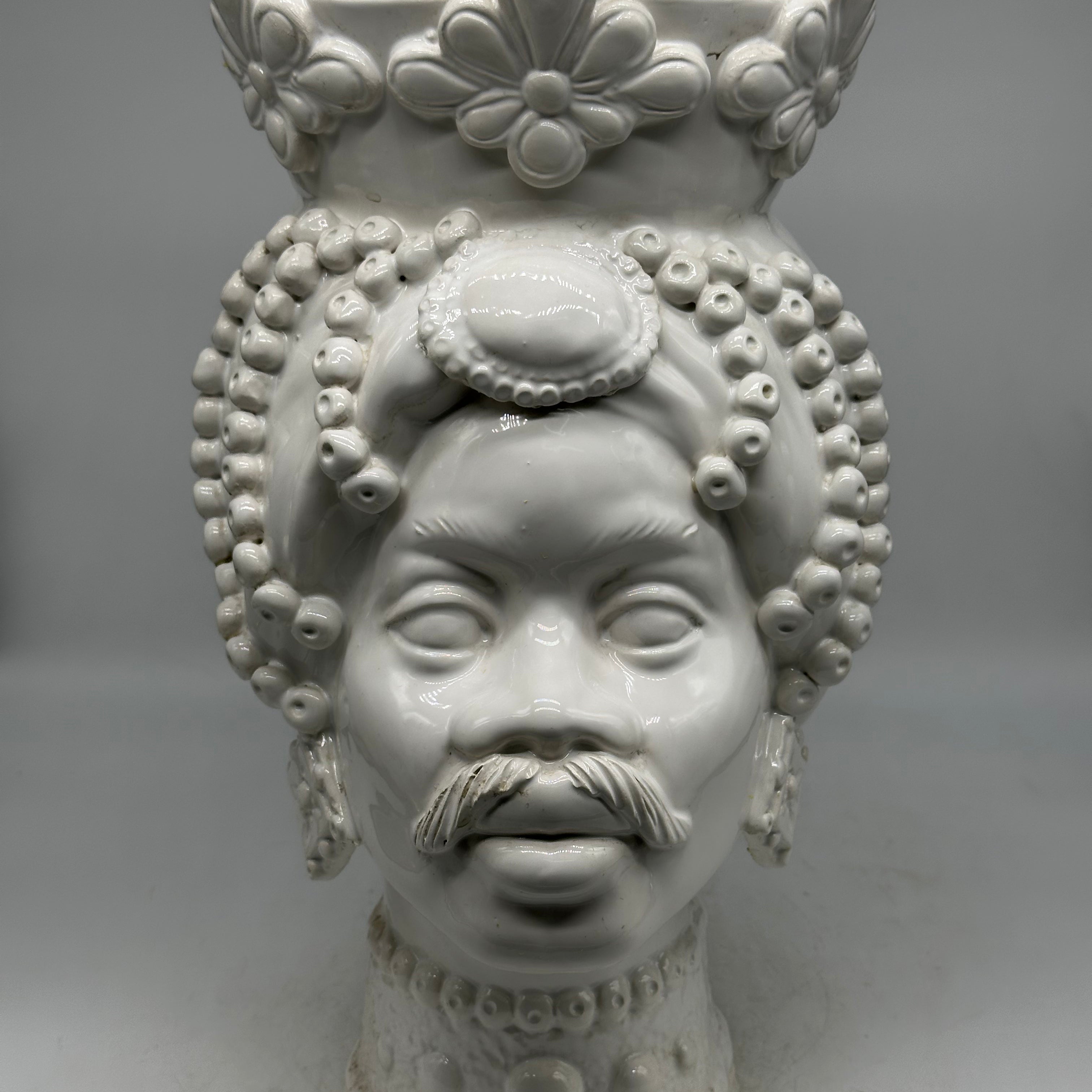 Teste di Moro Masai Ceramica Caltagirone cm H.38 L.21 Artigianale Bianco - Uomo - TESTE DI MORO