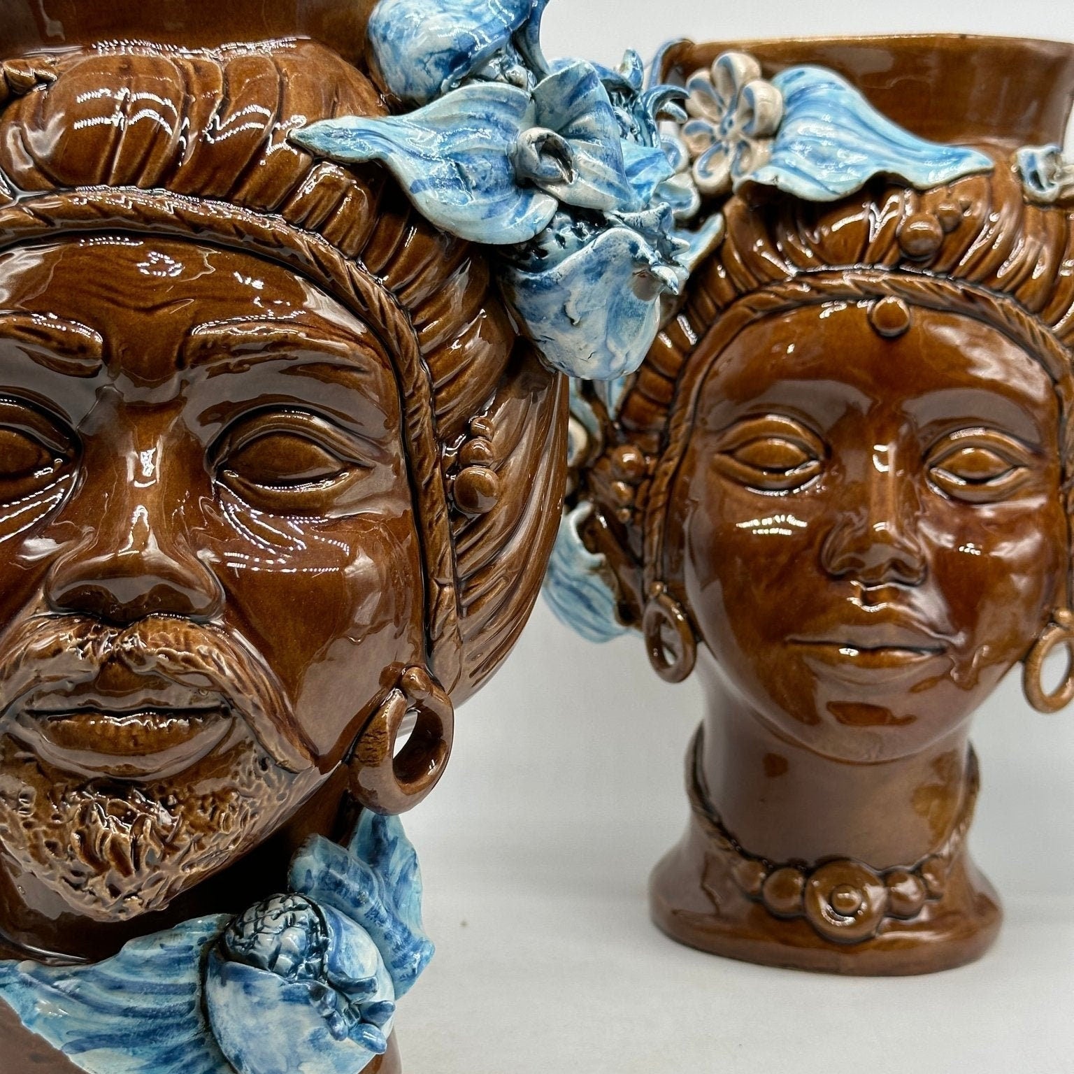 Teste di Moro Mediterraneo Ceramica Caltagirone cm H.29 L.22 Artigianale Marrone Azzurro - DD CERAMICHE SICILIANE