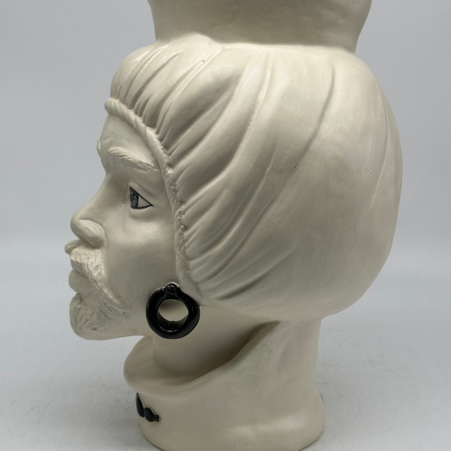 Teste di Moro Mediterraneo Ceramica Caltagirone cm H.29 L.22 Artigianale Bianco Opaco - DD CERAMICHE SICILIANE