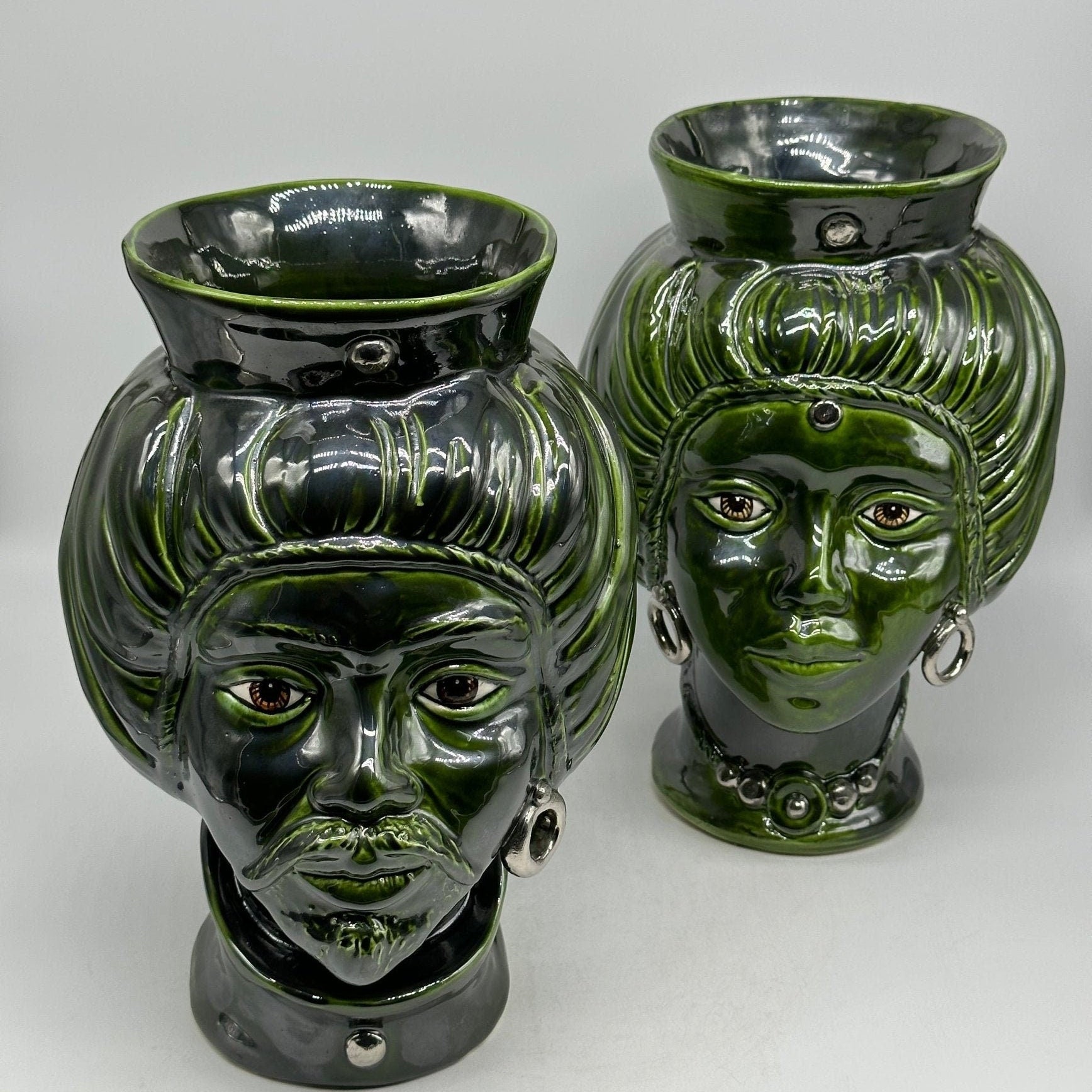 Teste di Moro Mediterraneo Ceramica Caltagirone cm H.29 L.22 Artigianale Verde Platino - DD CERAMICHE SICILIANE