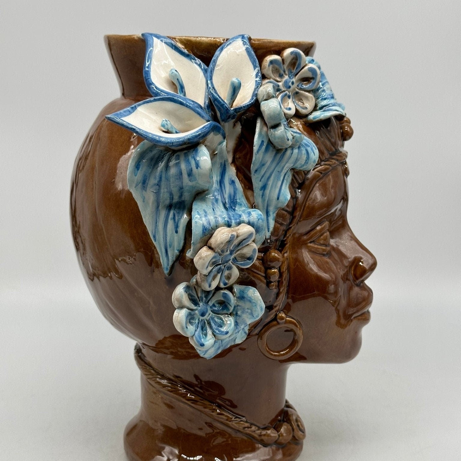 Teste di Moro Mediterraneo Ceramica Caltagirone cm H.29 L.22 Artigianale Marrone Azzurro - DD CERAMICHE SICILIANE