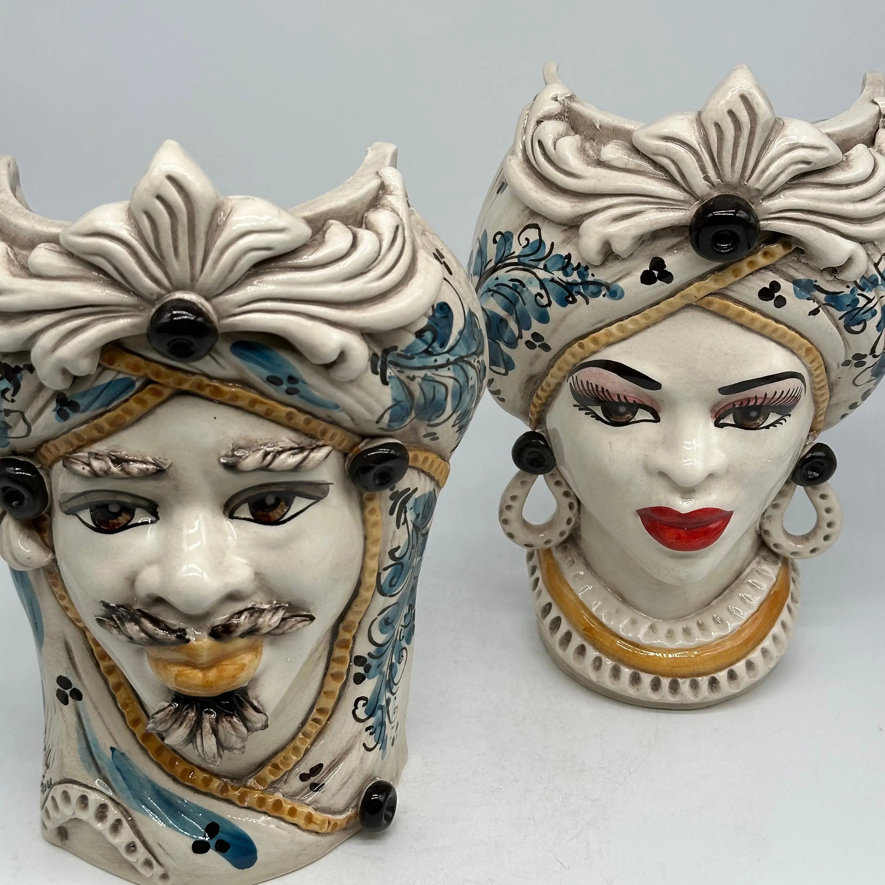 Teste di Moro Moresca Applique Ceramica Caltagirone cm H.28 L.20 Barocco Ocra Blu DD CERAMICHE SICILIANE