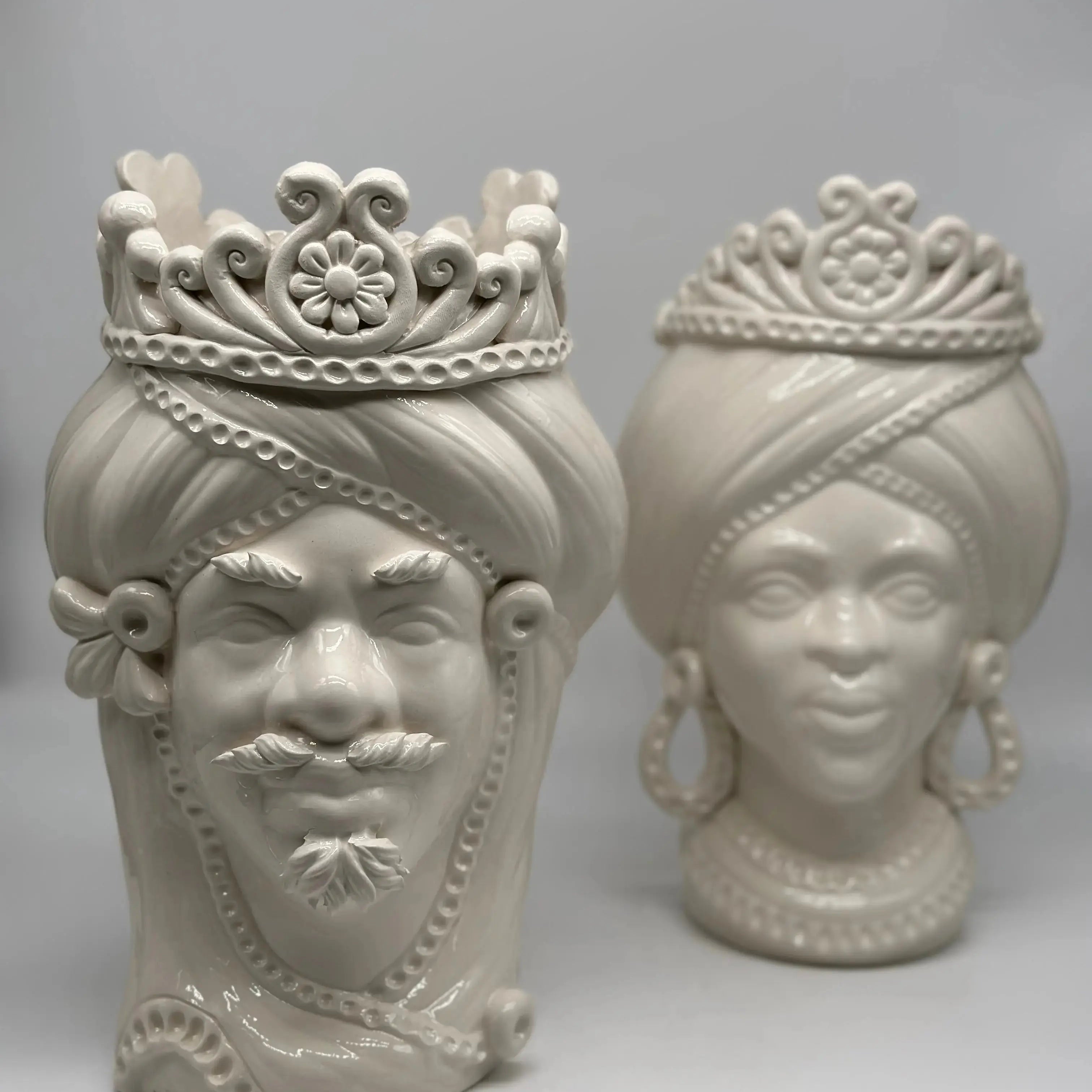 Teste di Moro Moresca Ceramica Caltagirone cm H.28 L.19 Artigianale Monocolore Bianco - TESTA DI MORO