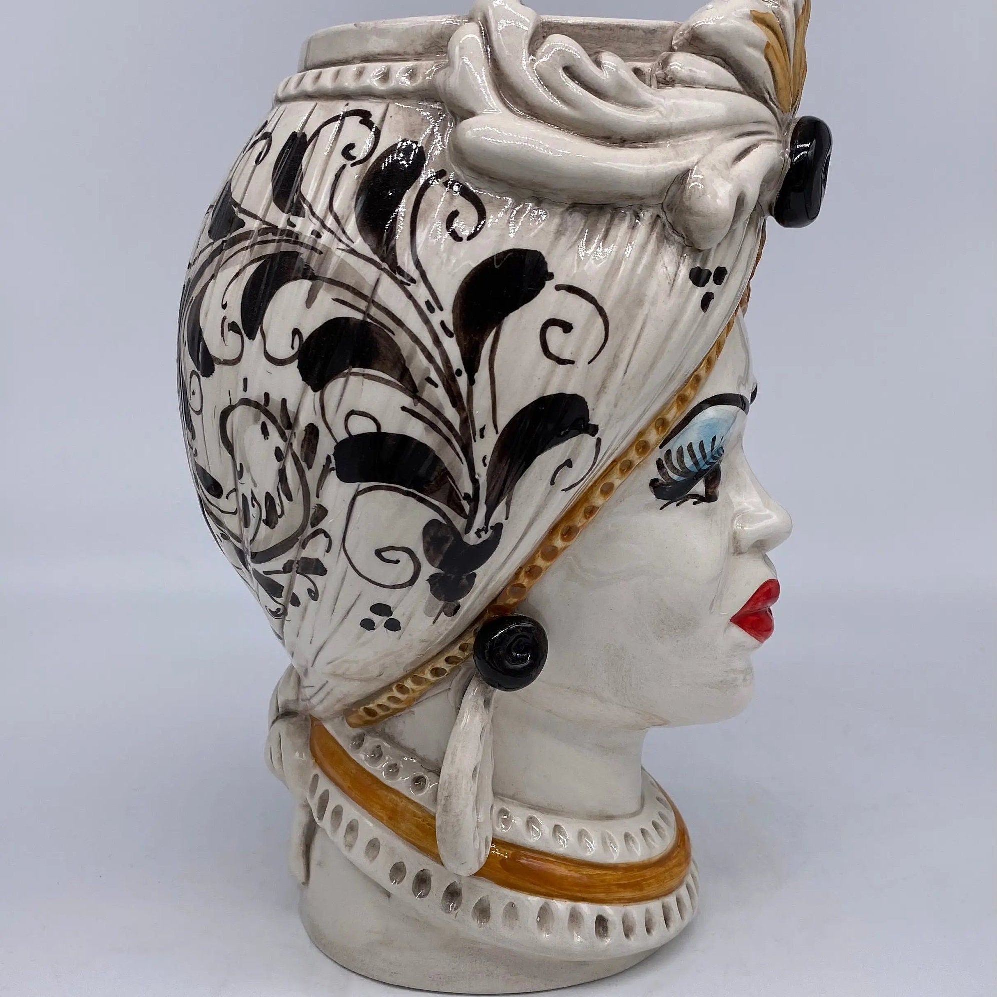 Teste di Moro Moresca Ceramica Caltagirone cm H.28 L.19 Artigianale Barocco Ocra DD CERAMICHE SICILIANE