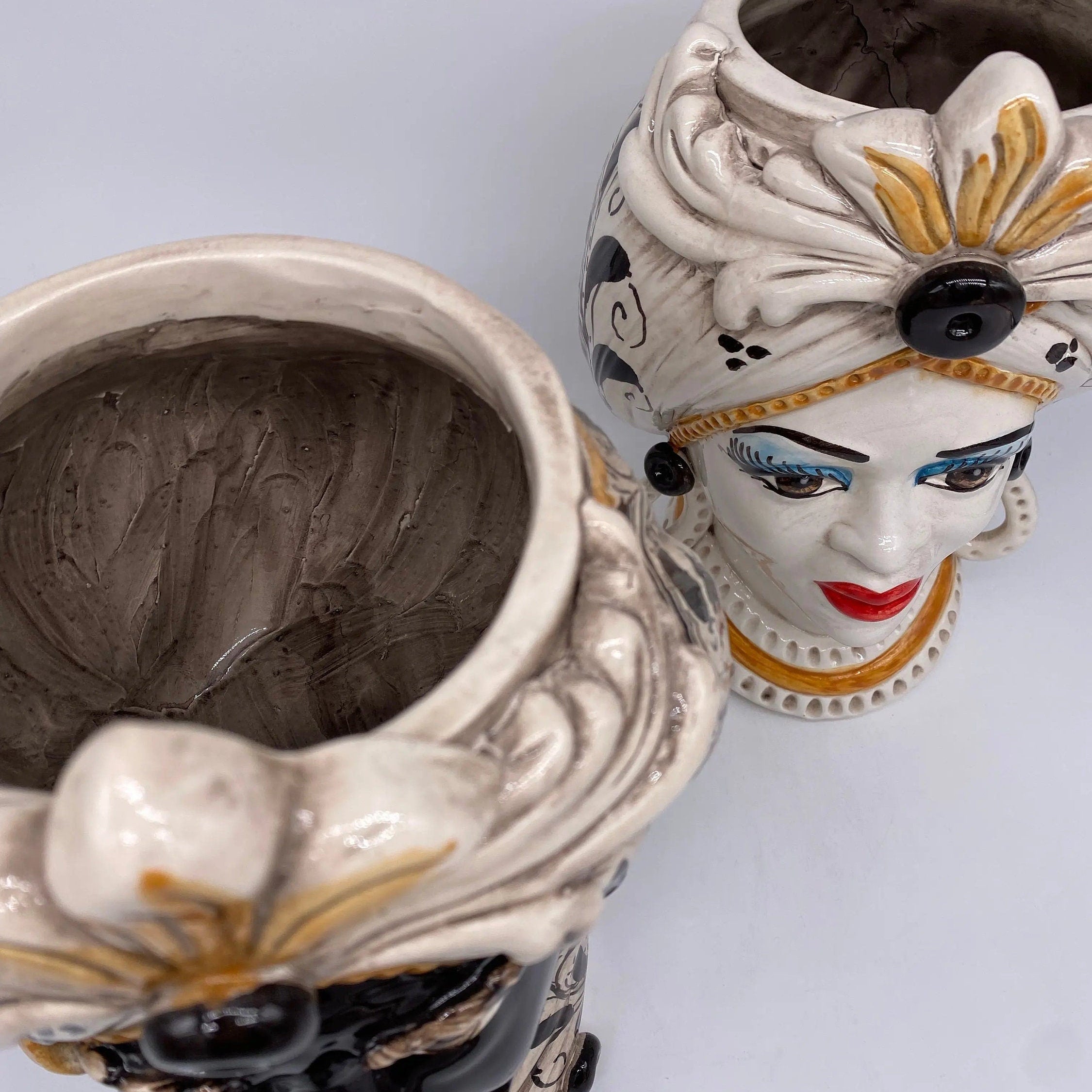 Teste di Moro Moresca Ceramica Caltagirone cm H.28 L.19 Artigianale Barocco Ocra DD CERAMICHE SICILIANE