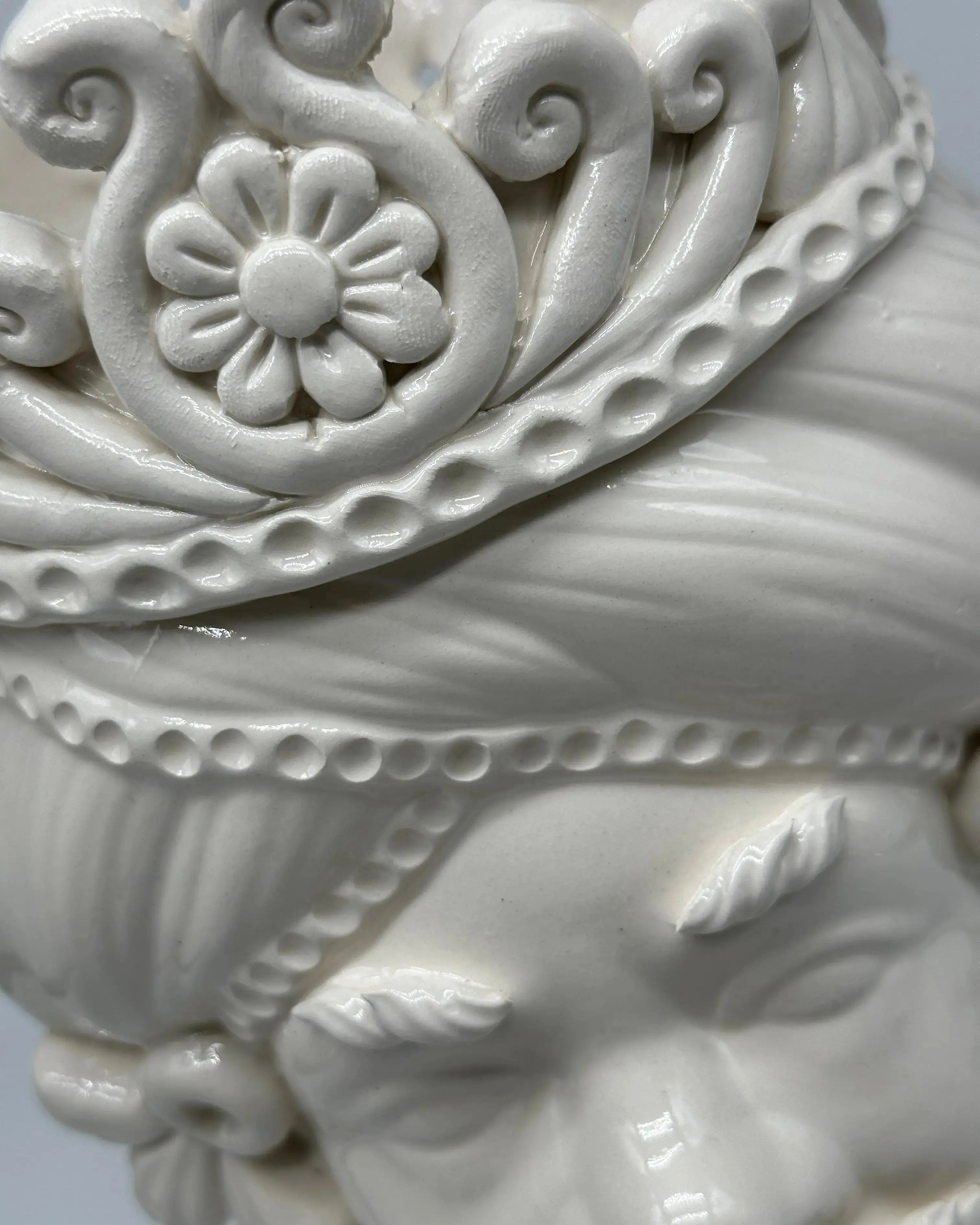 Teste di Moro Moresca Ceramica Caltagirone cm H.28 L.19 Artigianale Monocolore Bianco - TESTA DI MORO