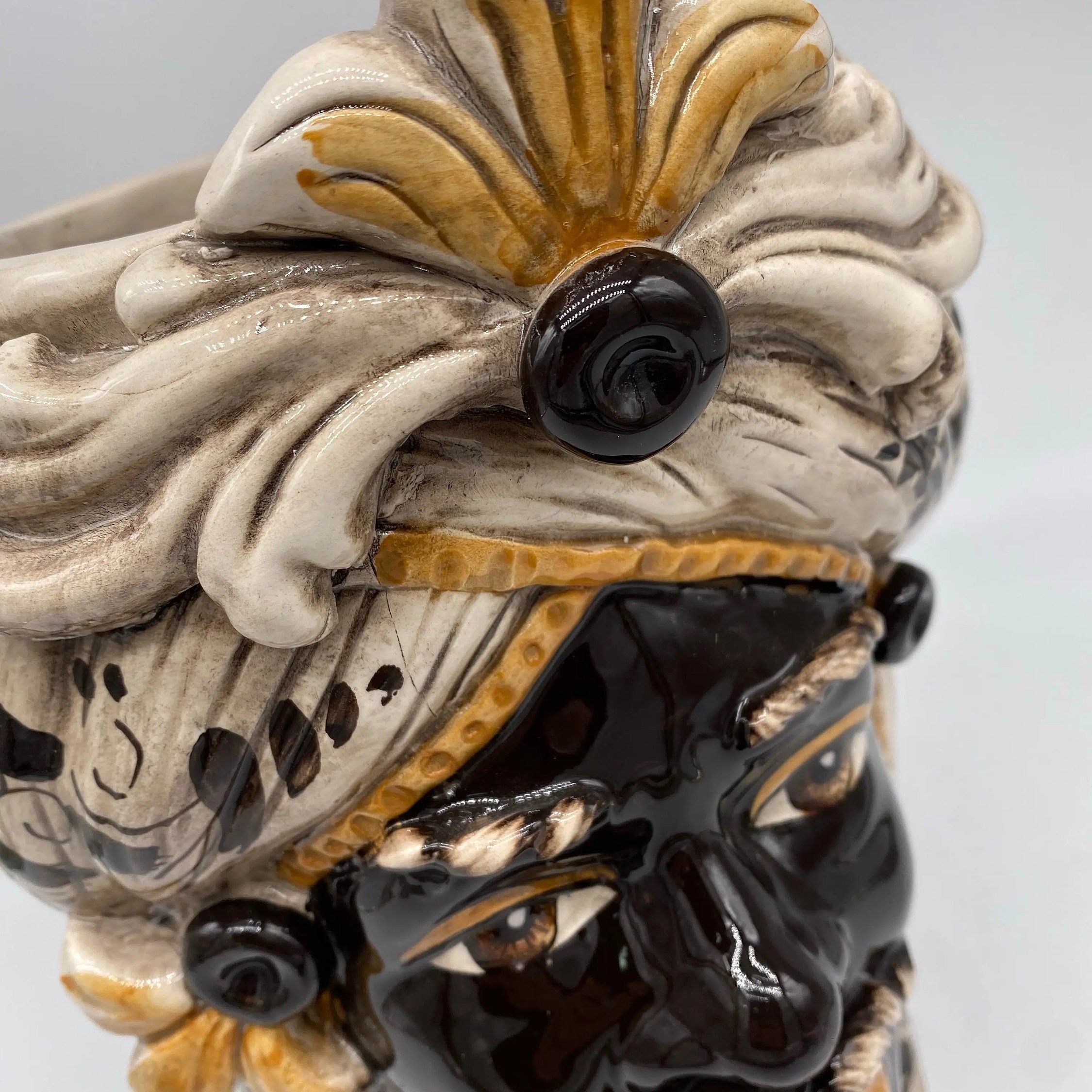 Teste di Moro Moresca Ceramica Caltagirone cm H.28 L.19 Artigianale Barocco Ocra DD CERAMICHE SICILIANE