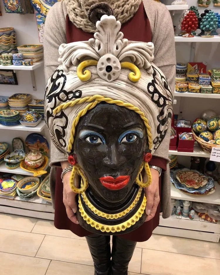 Teste di Moro Moresca Ceramica Caltagirone cm H.49 L.33 Artigianale Decorazione Barocco dettagli Giallo DD CERAMICHE SICILIANE